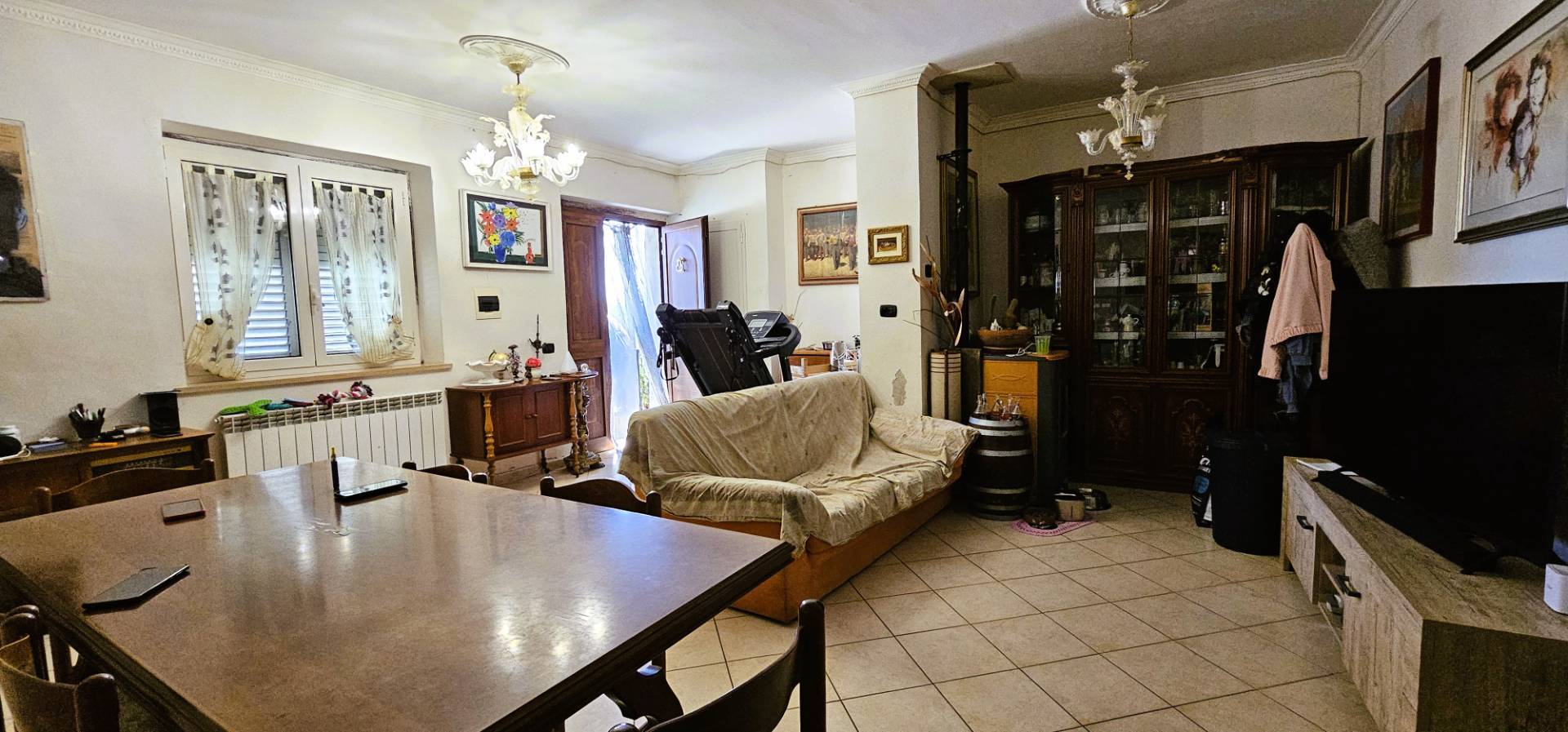 Appartamento con ingresso indipendente in vendita a Teramo, Estrema periferia