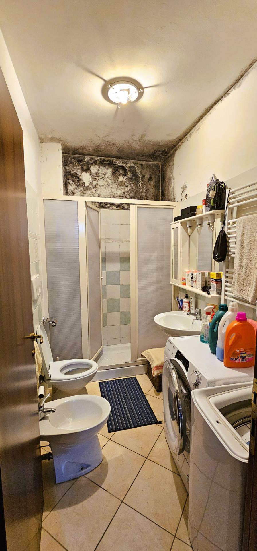 Appartamento con ingresso indipendente in vendita a Teramo, Estrema periferia