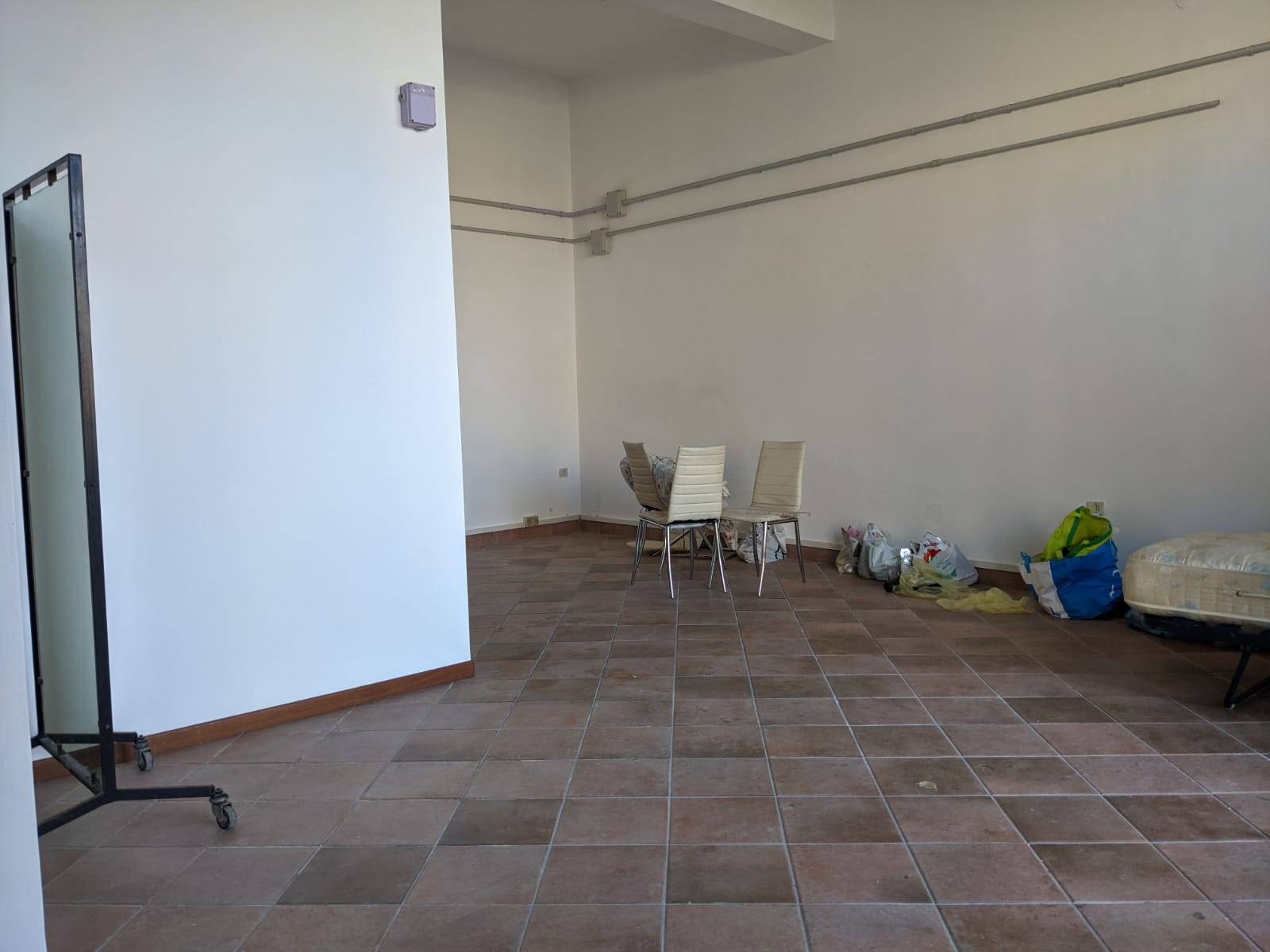 locale commerciale in vendita a Giulianova, Paese