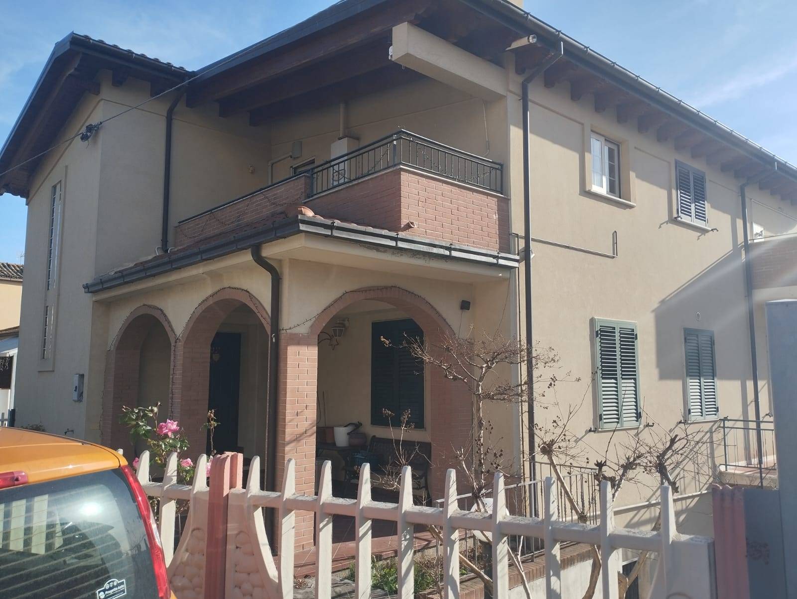 Appartamento con ingresso indipendente in vendita a Teramo, Nepezzano
