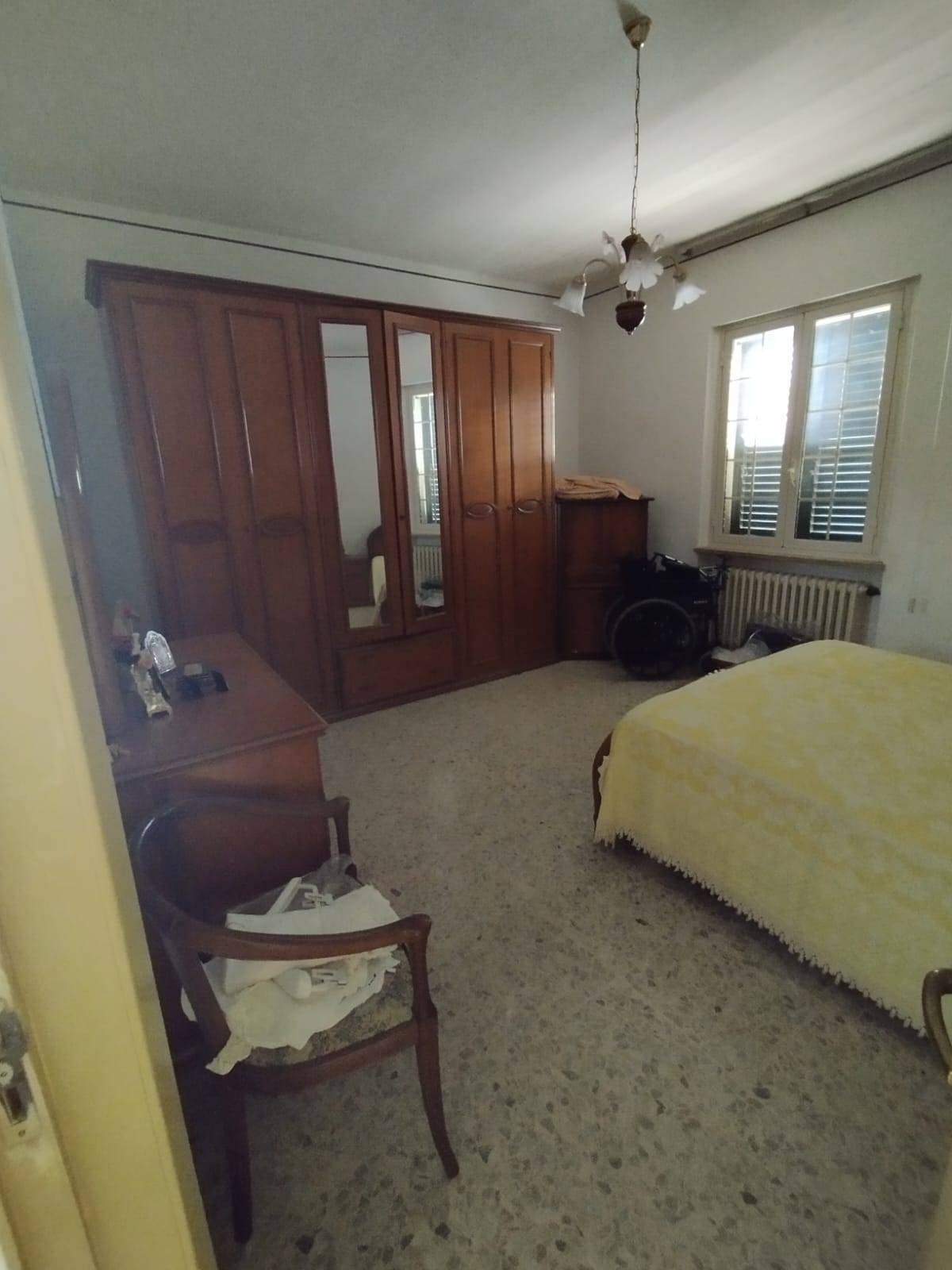 Appartamento con ingresso indipendente in vendita a Teramo, Nepezzano