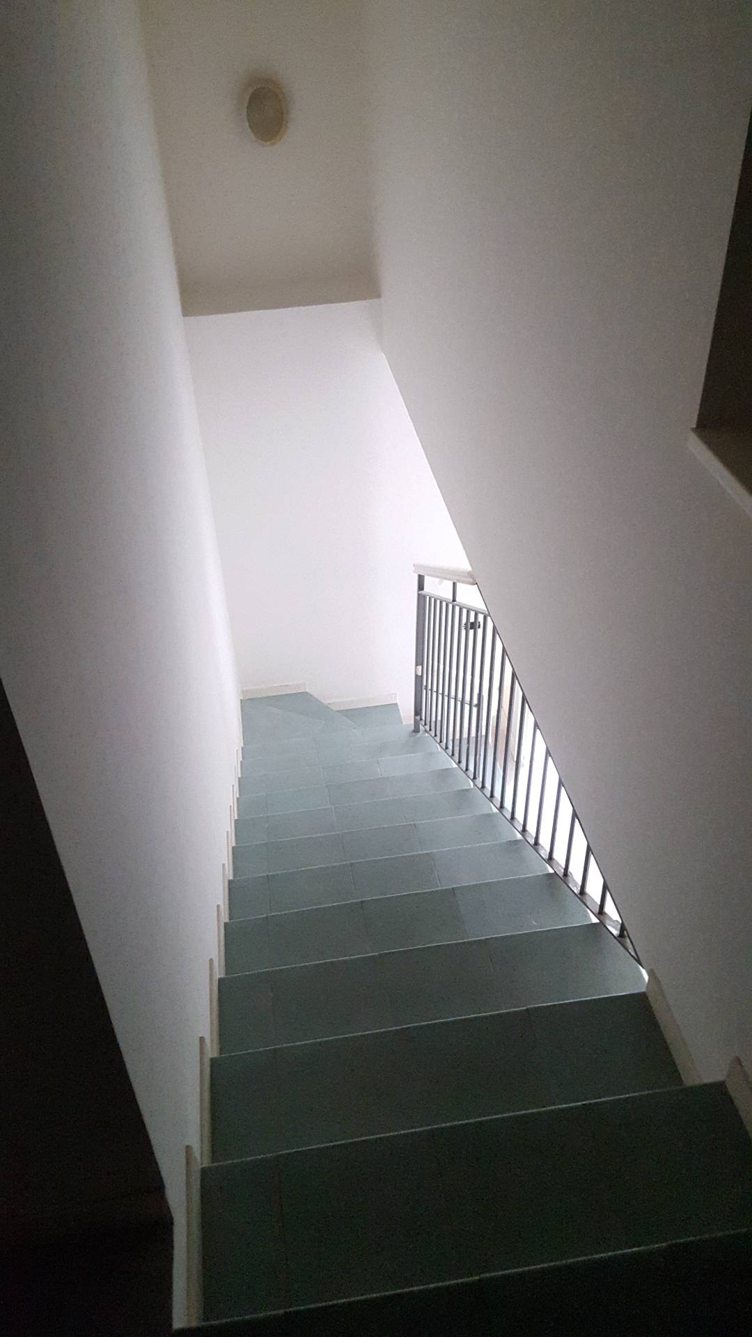 Appartamento con ingresso indipendente in vendita a Teramo, Centro