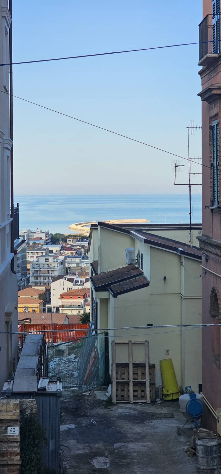 Appartamento con ingresso indipendente in vendita a Giulianova, Paese