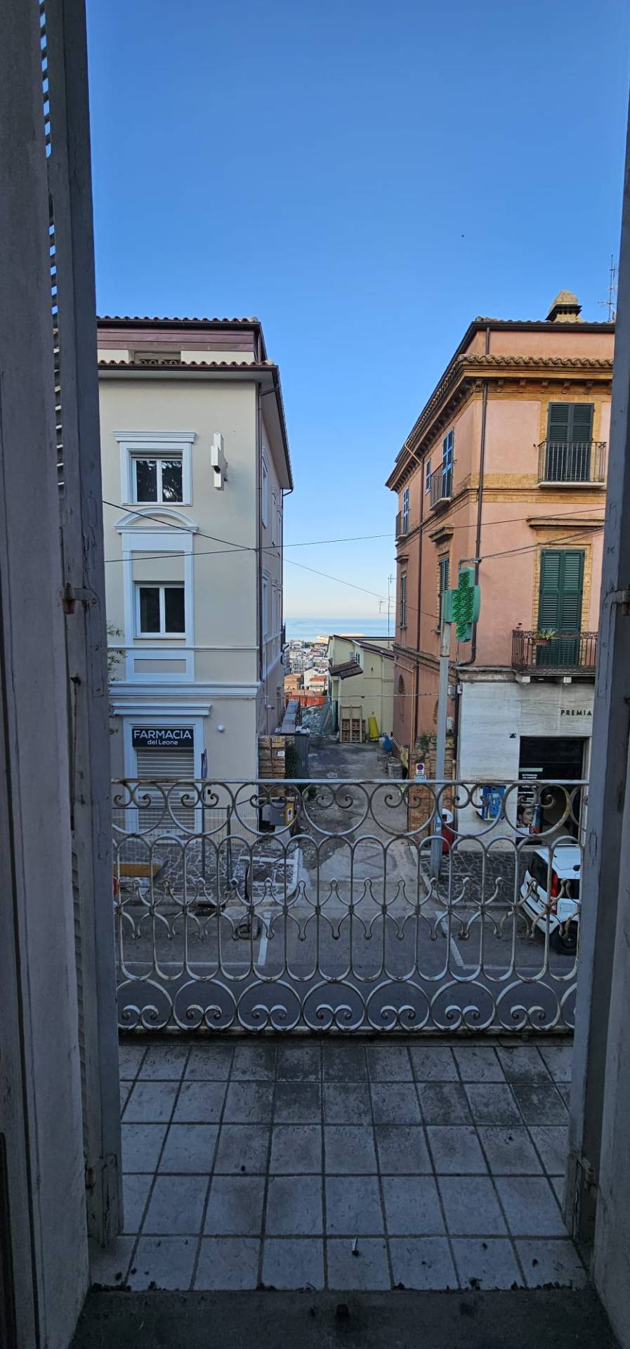 Appartamento con ingresso indipendente in vendita a Giulianova, Paese