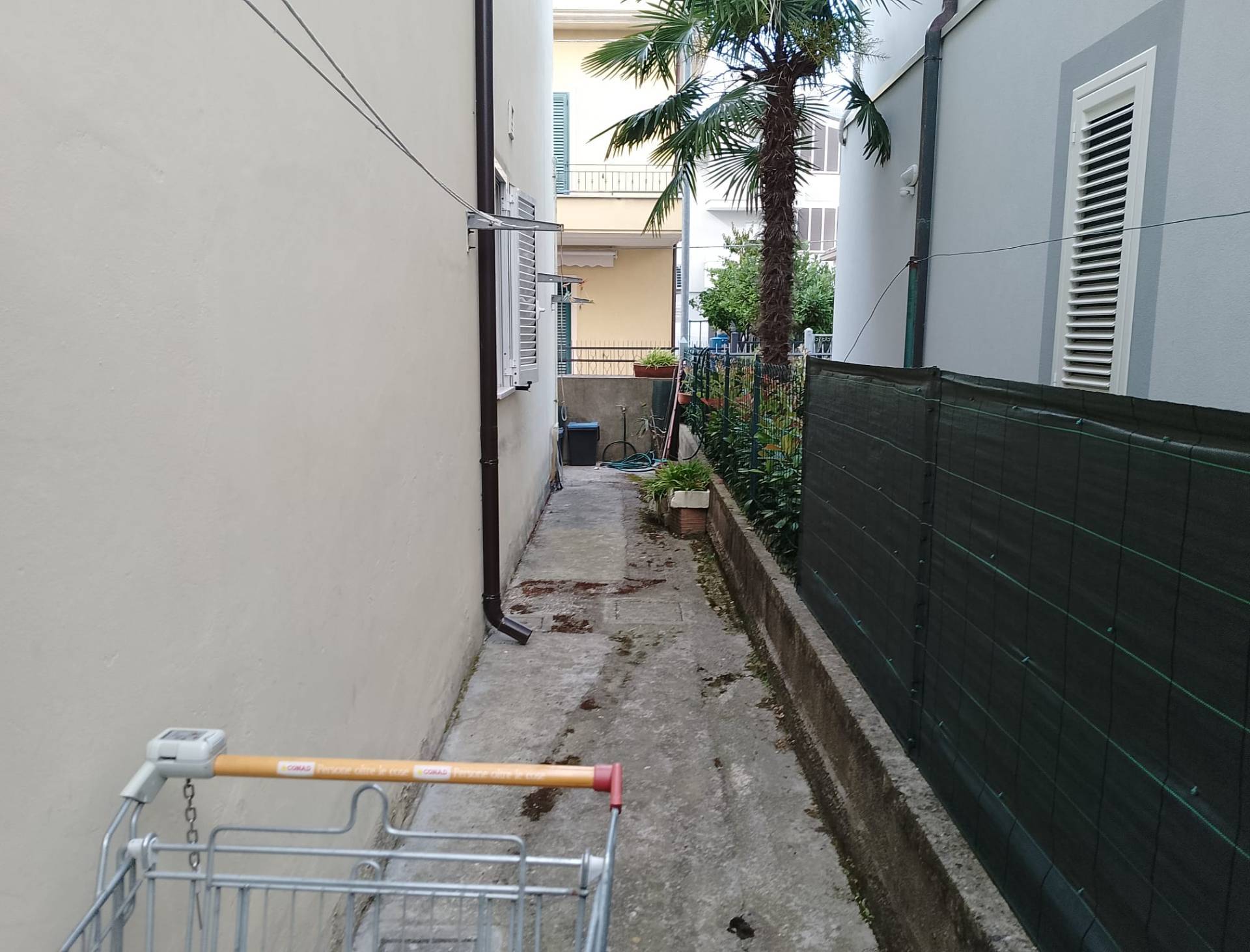 Appartamento con ingresso indipendente in vendita a Giulianova, Lido