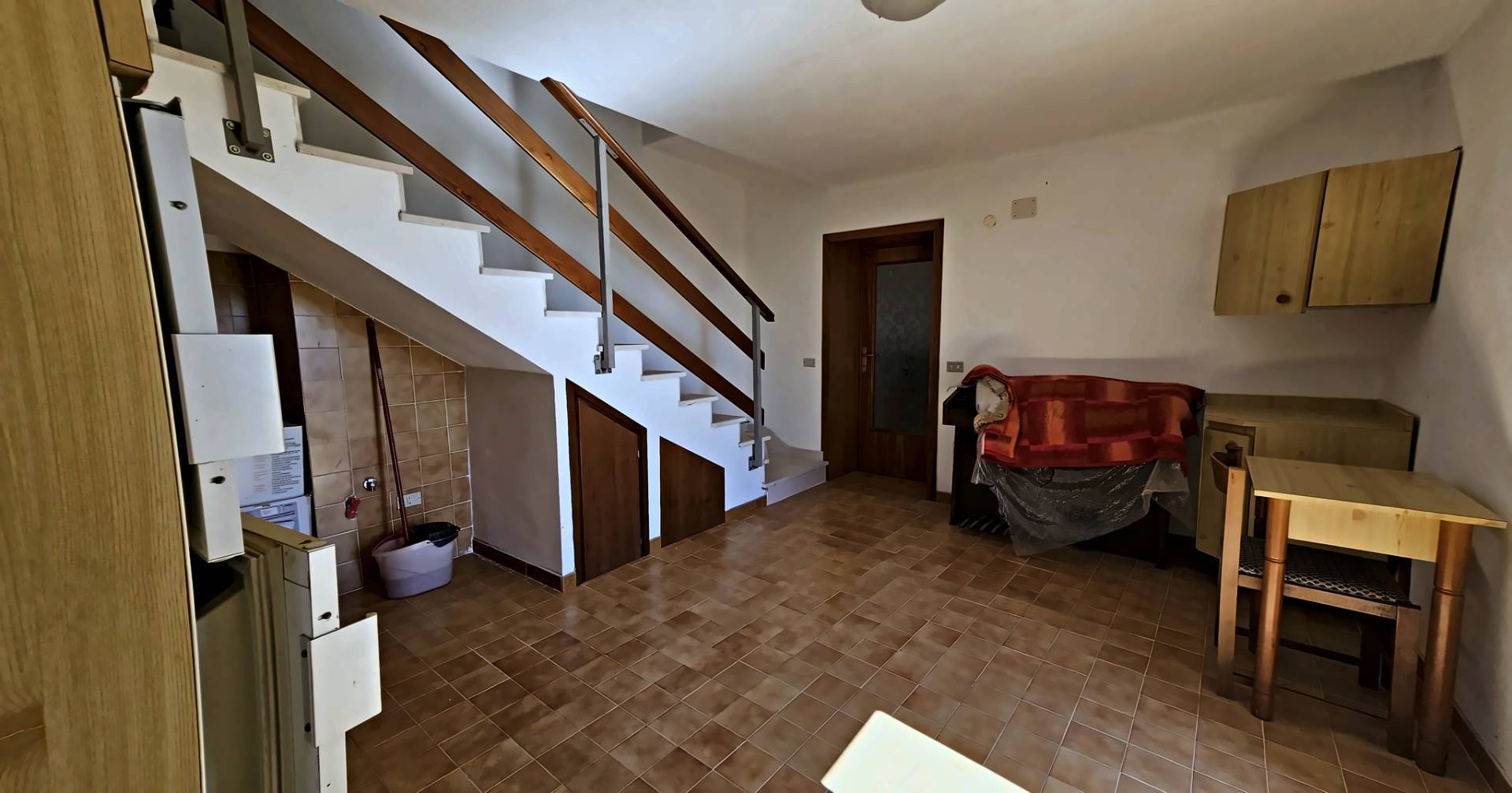 Appartamento con ingresso indipendente in vendita a Montorio al Vomano, Schiavano
