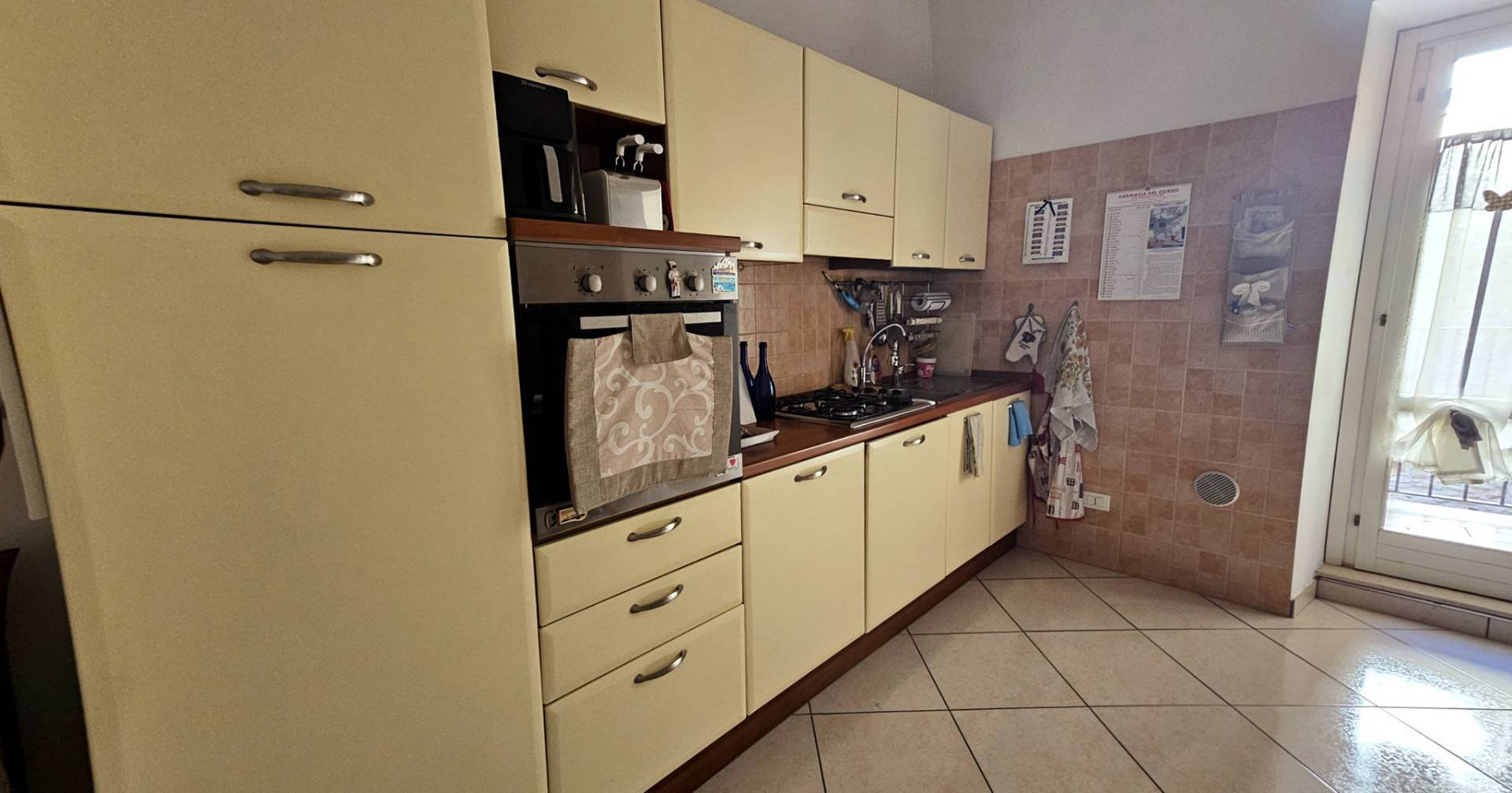 Appartamento con ingresso indipendente in vendita a Teramo, Centro