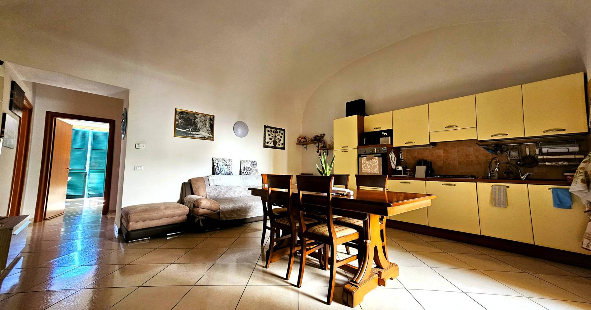 Appartamento con ingresso indipendente in vendita a Teramo, Centro