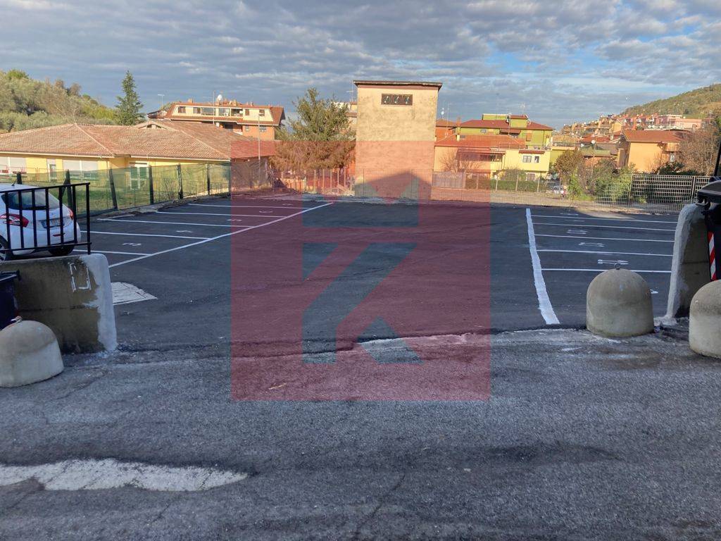 Posto auto scoperto in affitto a Monterotondo, Monterotondo Scalo