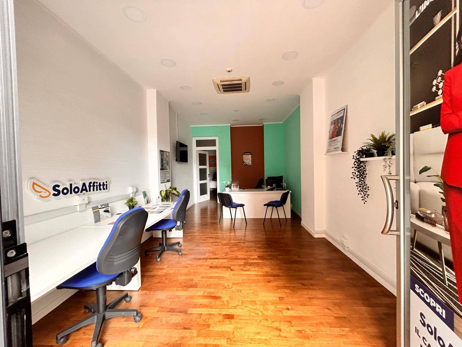 Locale commerciale in affitto a Monterotondo, Monterotondo Paese