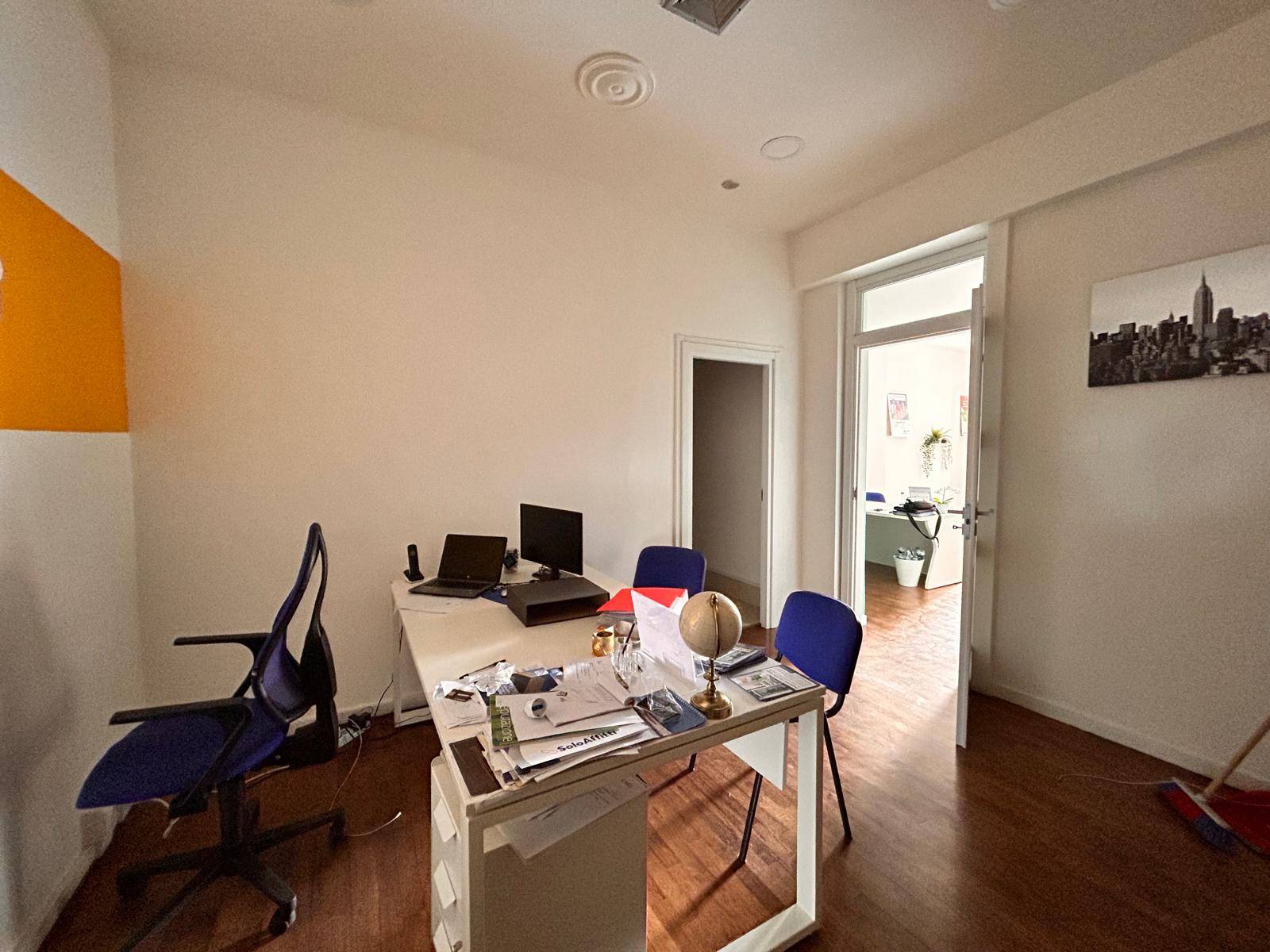 Locale commerciale in affitto a Monterotondo, Monterotondo Paese