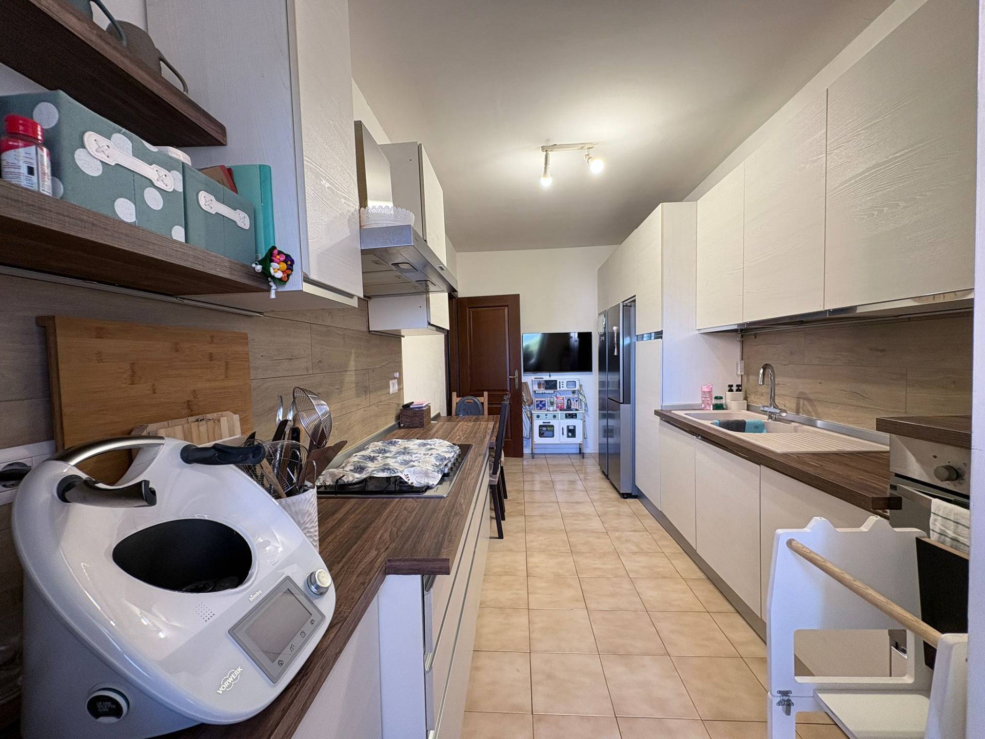 Appartamento in vendita a Guidonia Montecelio, Colle Fiorito