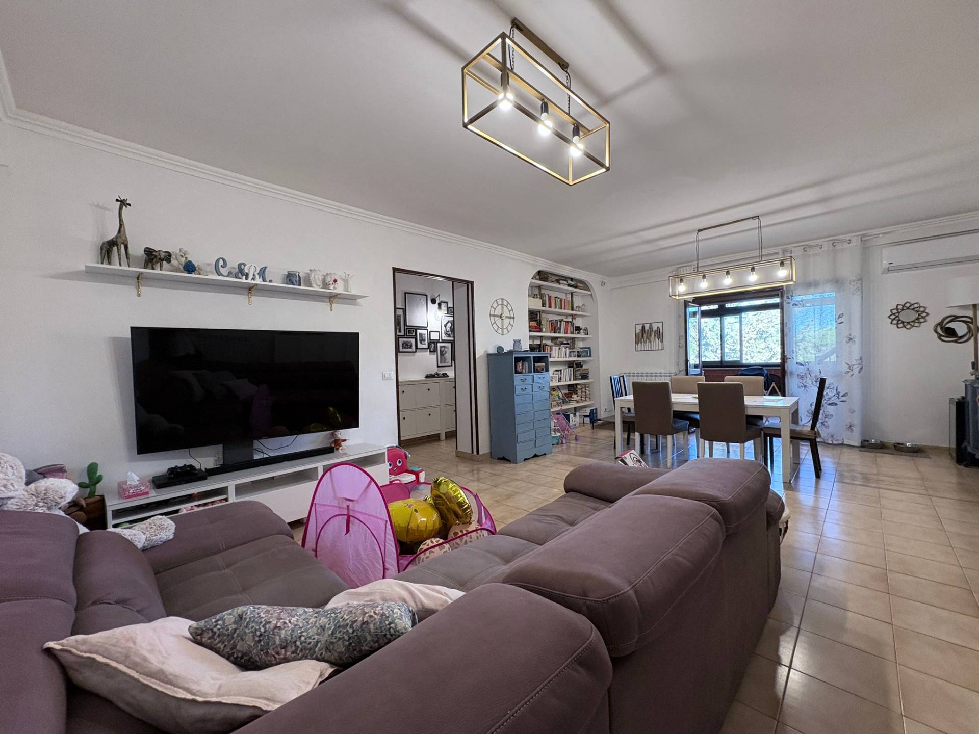 Appartamento in vendita a Guidonia Montecelio, Colle Fiorito