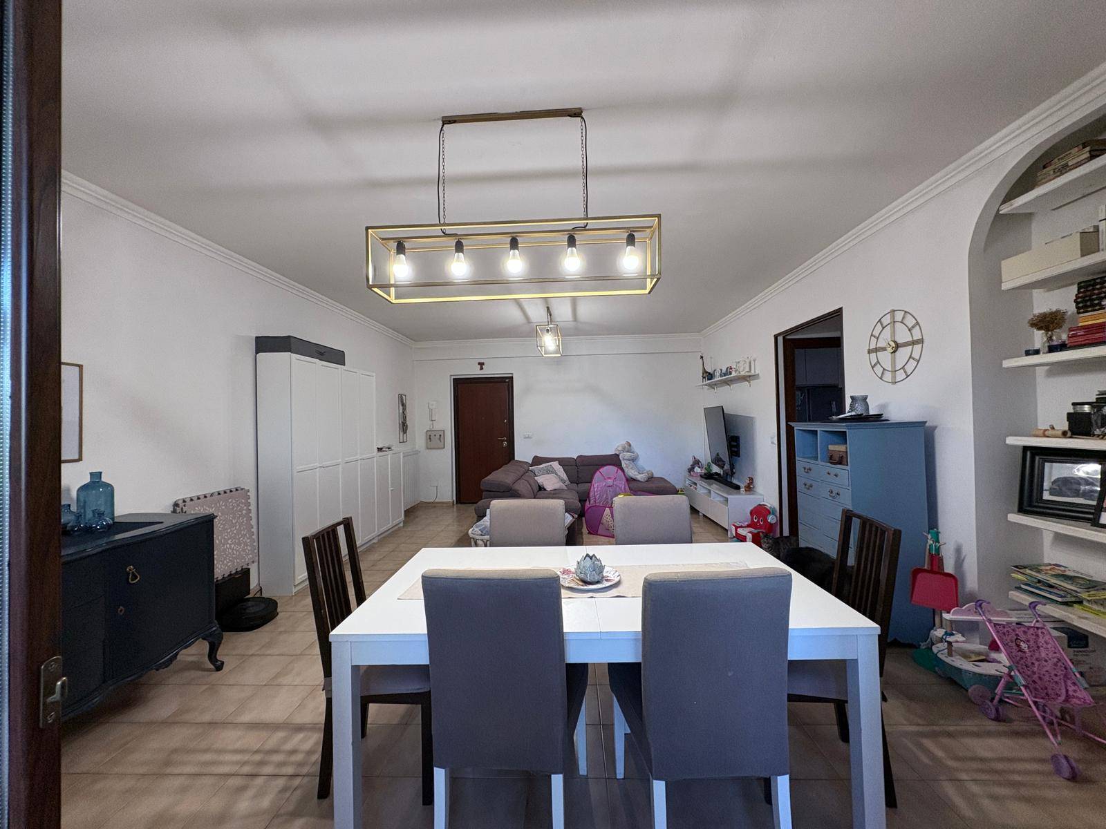 Appartamento in vendita a Guidonia Montecelio, Colle Fiorito