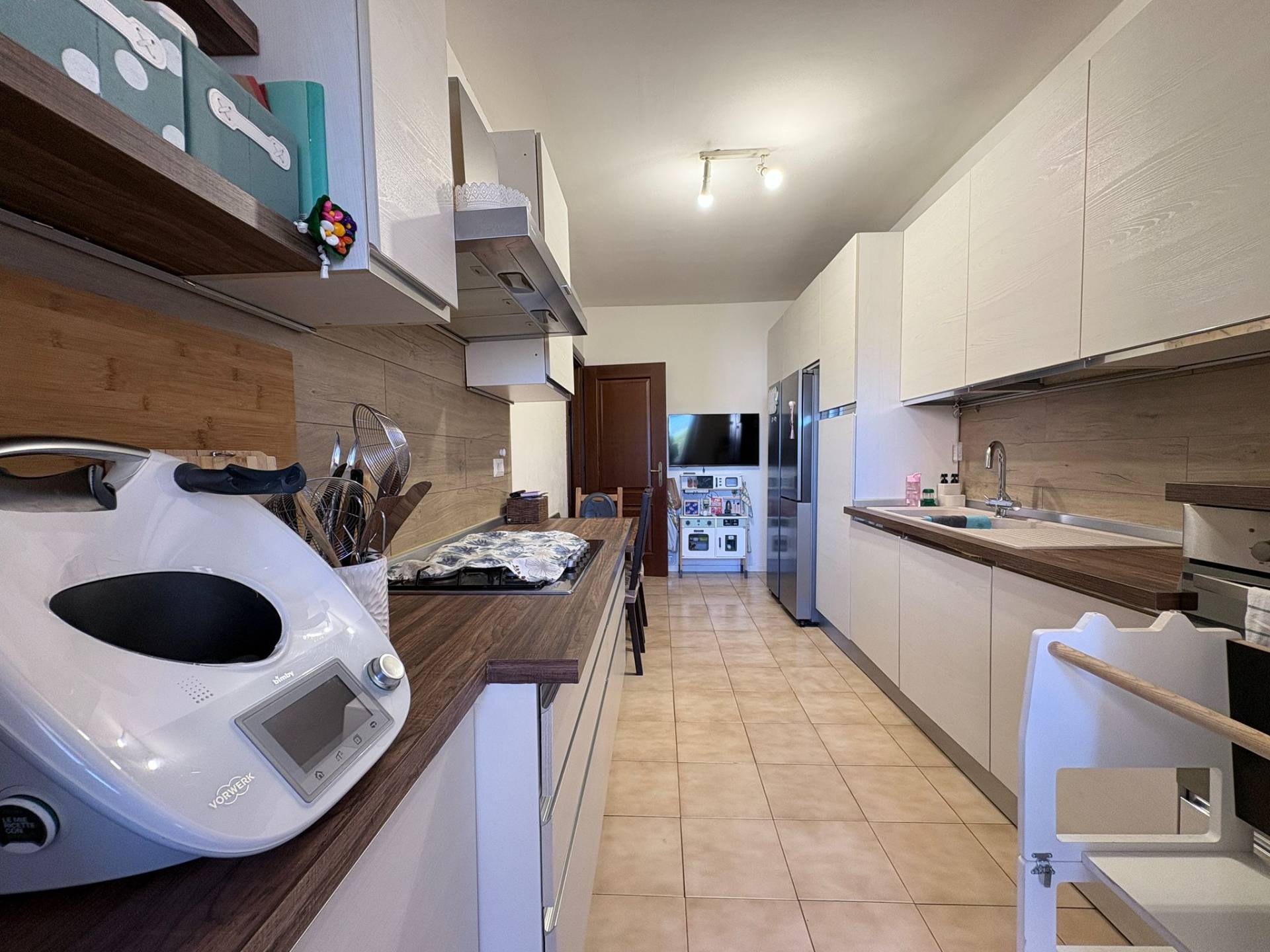 Appartamento in vendita a Guidonia Montecelio, Colle Fiorito