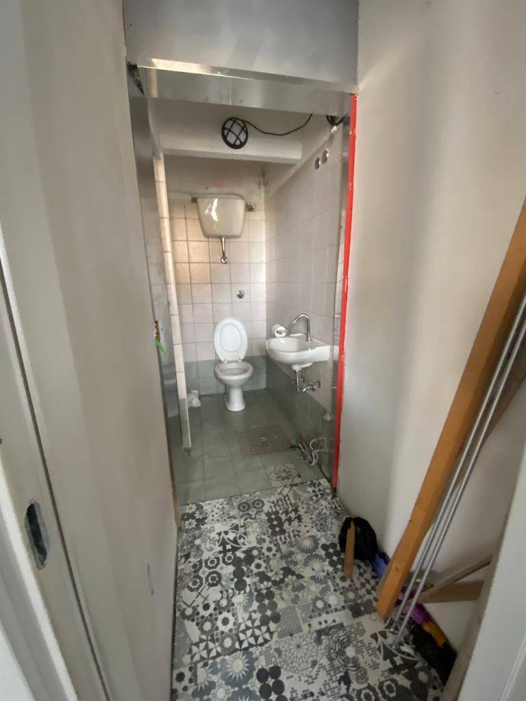 Locale commerciale in vendita a Monterotondo, Monterotondo Paese