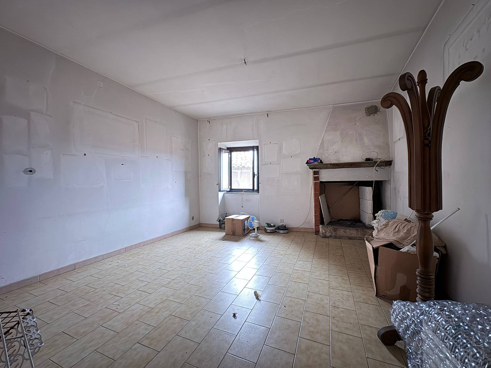 Appartamento in vendita a Scandriglia