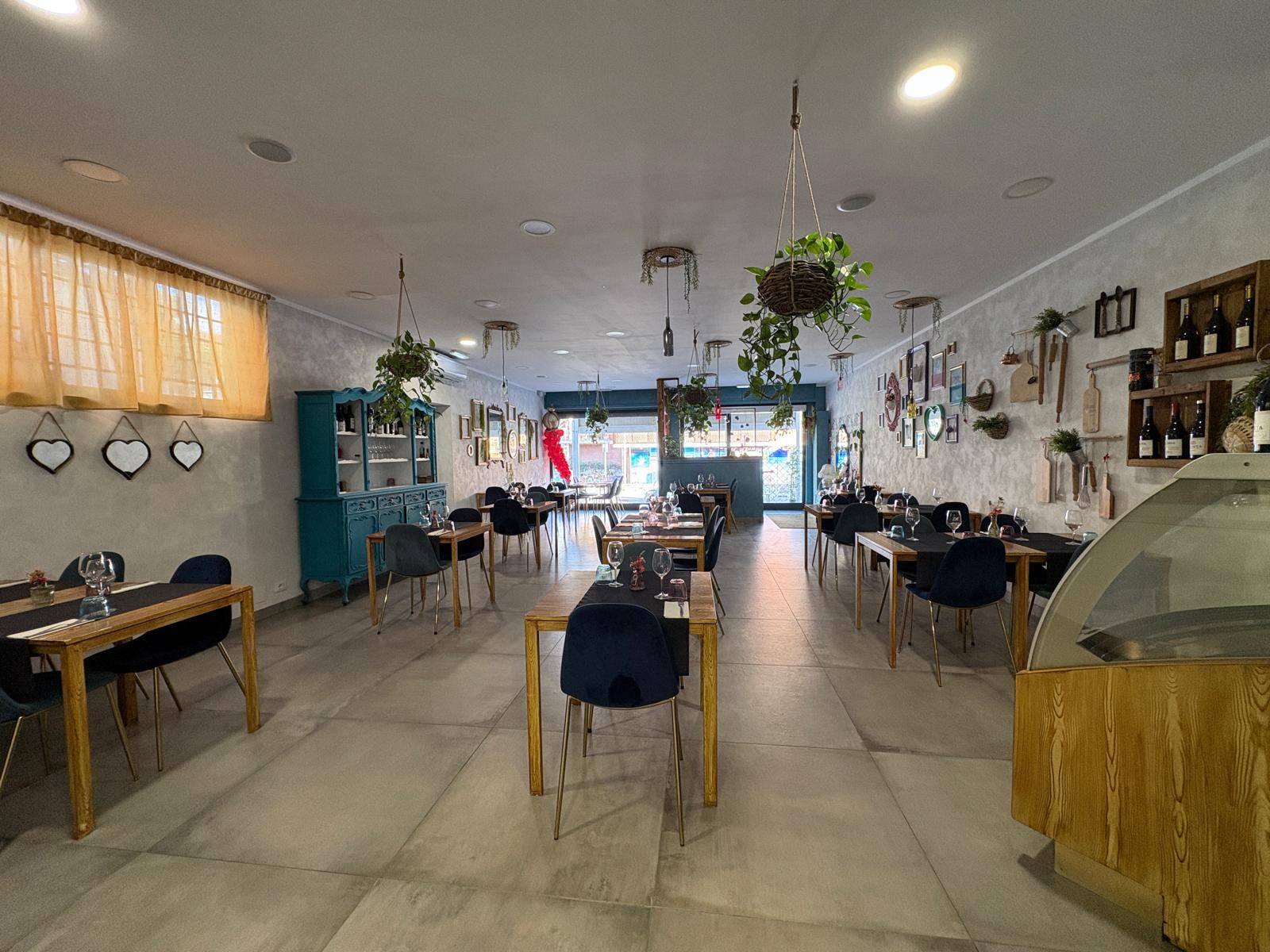 Attivit commerciale in vendita a Fonte Nuova, Santa Lucia