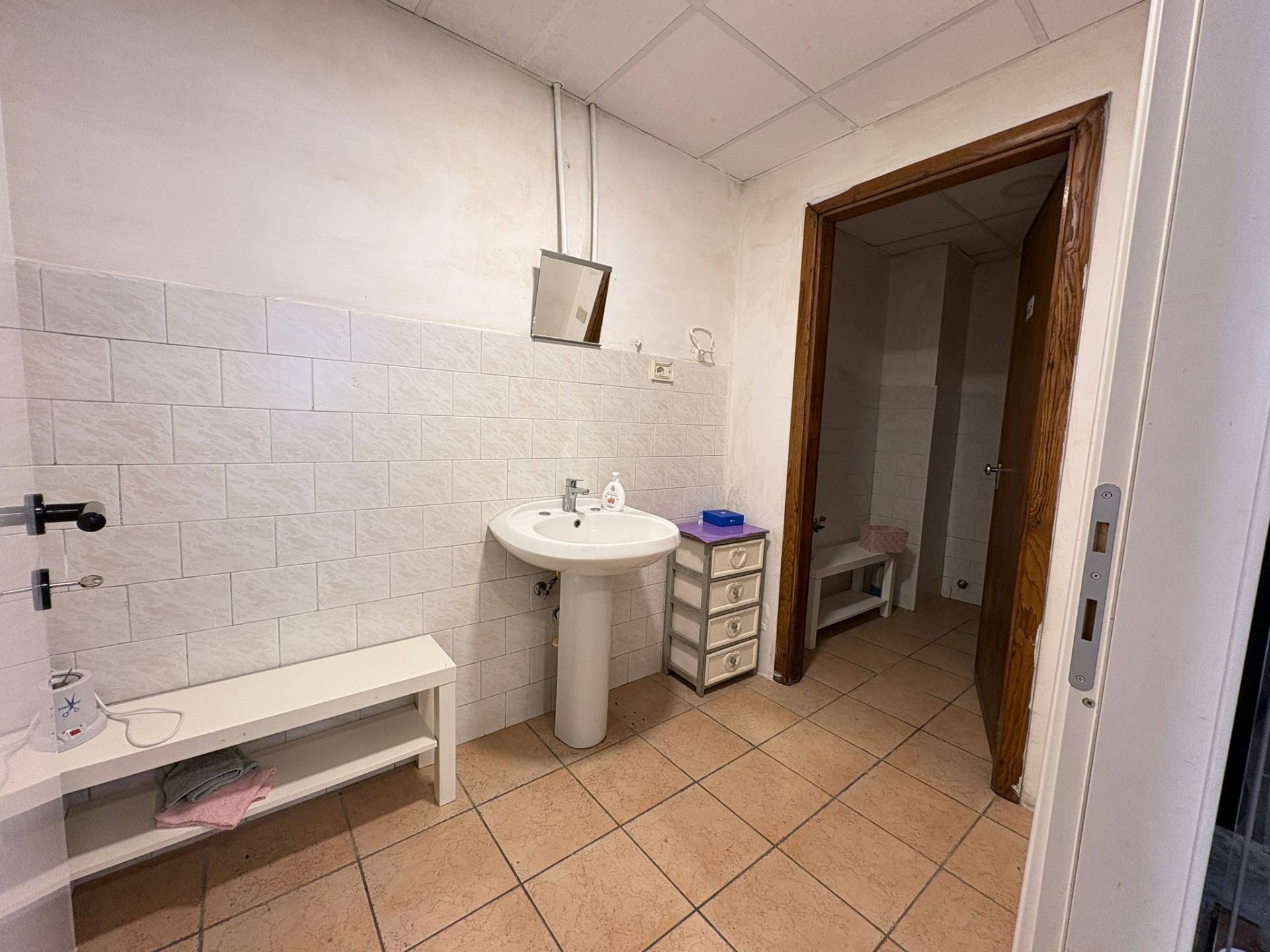 Locale commerciale in affitto a Monterotondo, Monterotondo Paese