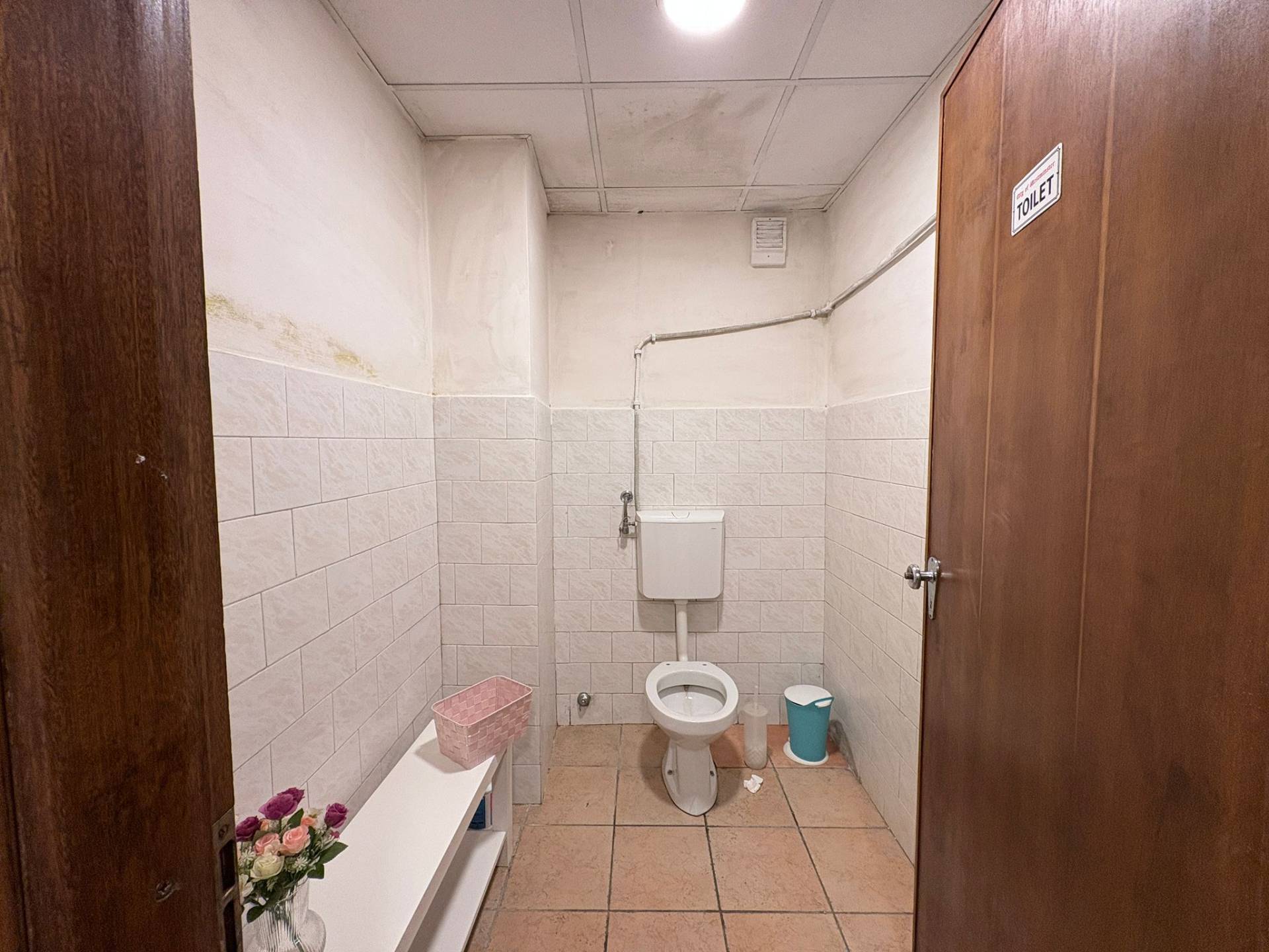 Locale commerciale in affitto a Monterotondo, Monterotondo Paese