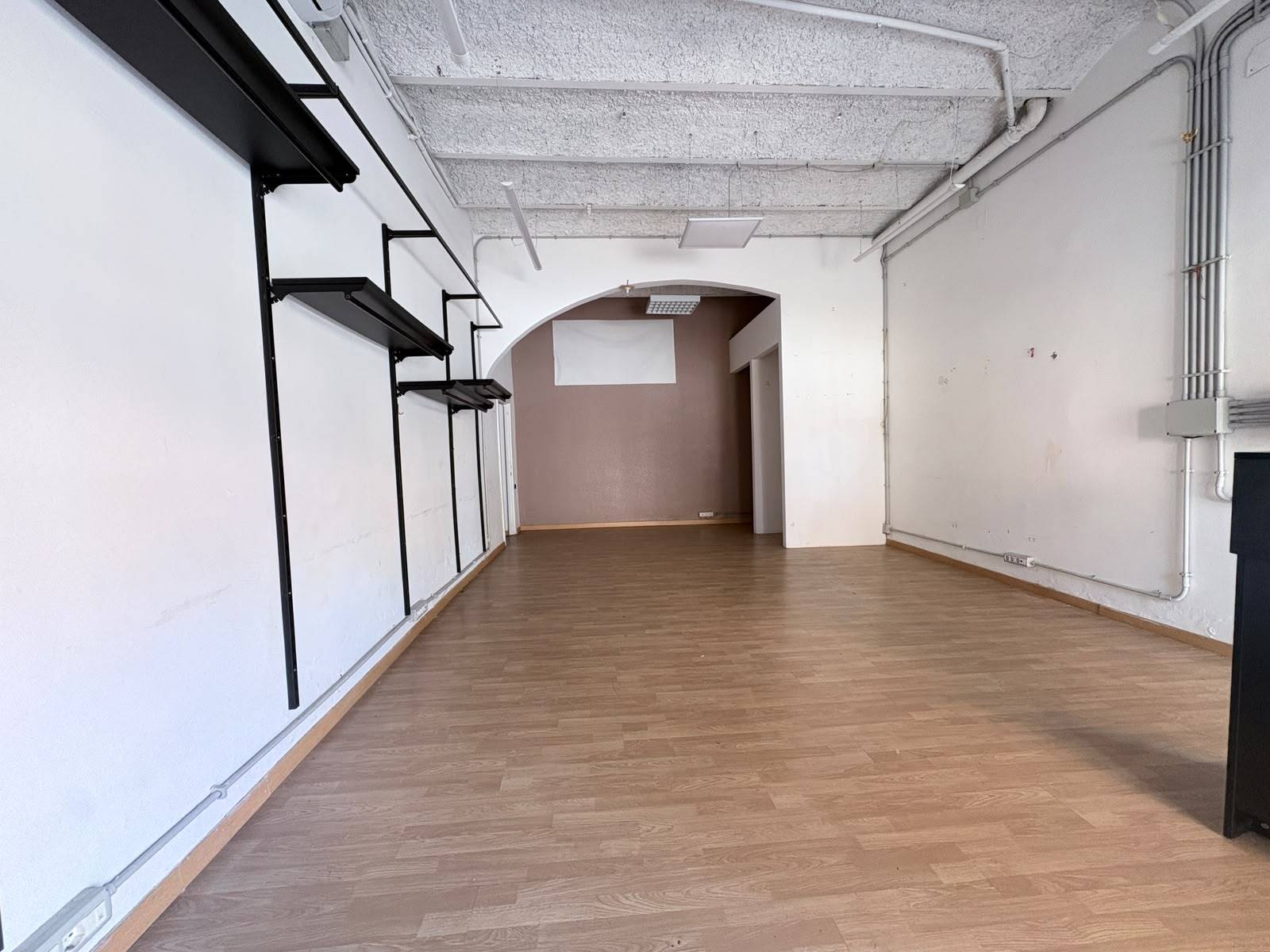 Locale commerciale in affitto a Monterotondo, Monterotondo Paese