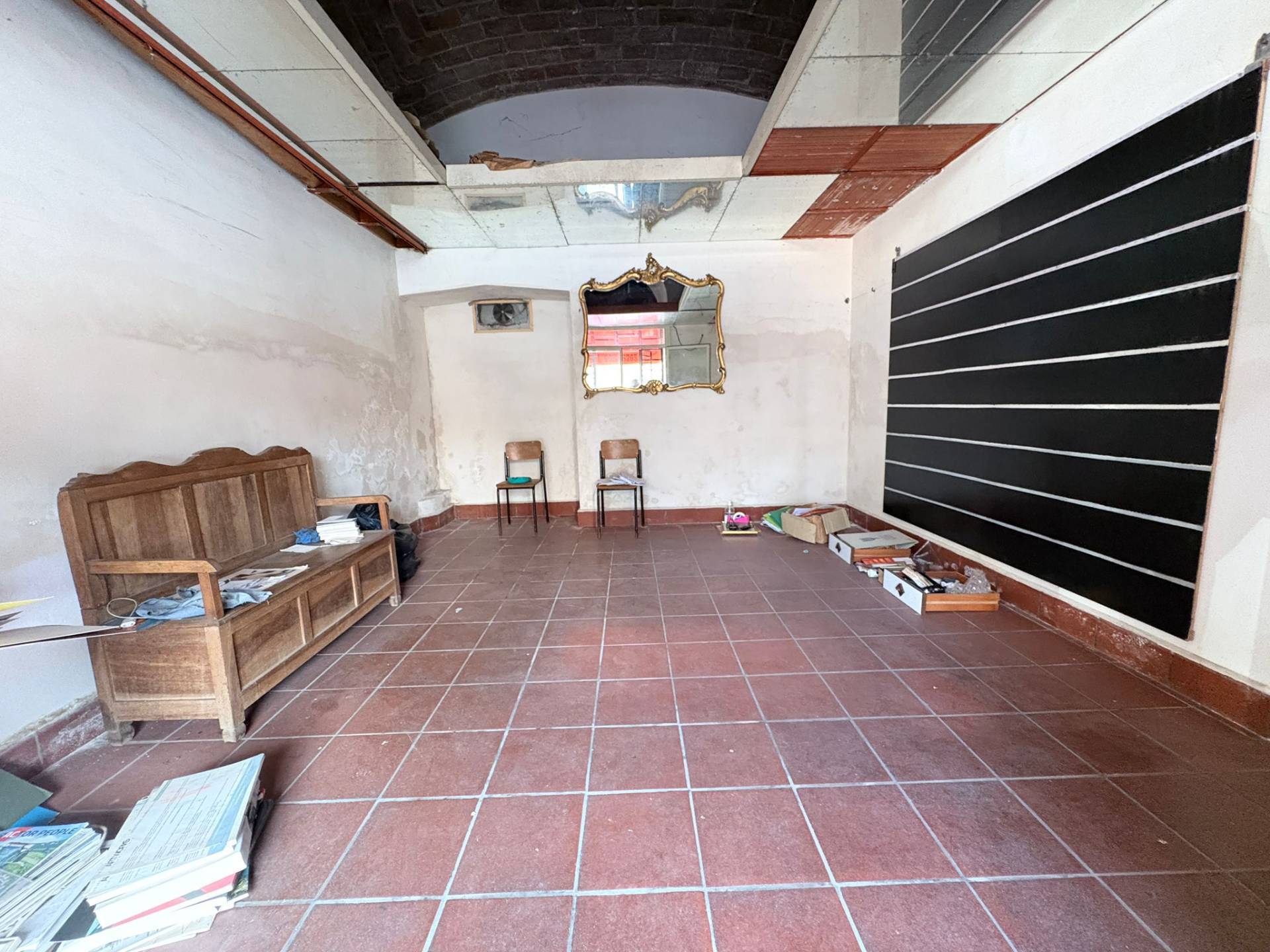 Locale commerciale in affitto a Monterotondo, Monterotondo Paese
