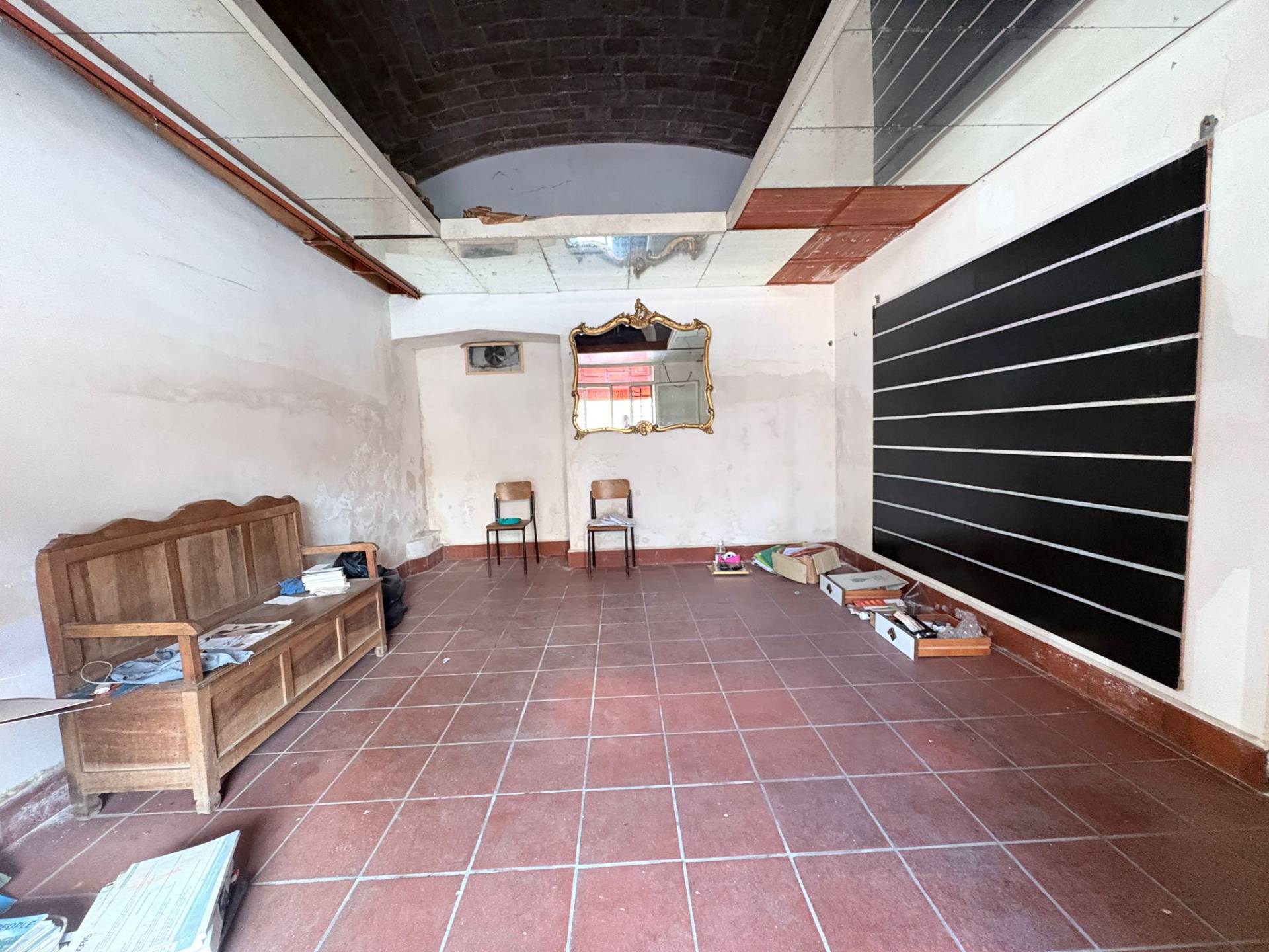 Locale commerciale in affitto a Monterotondo, Monterotondo Paese