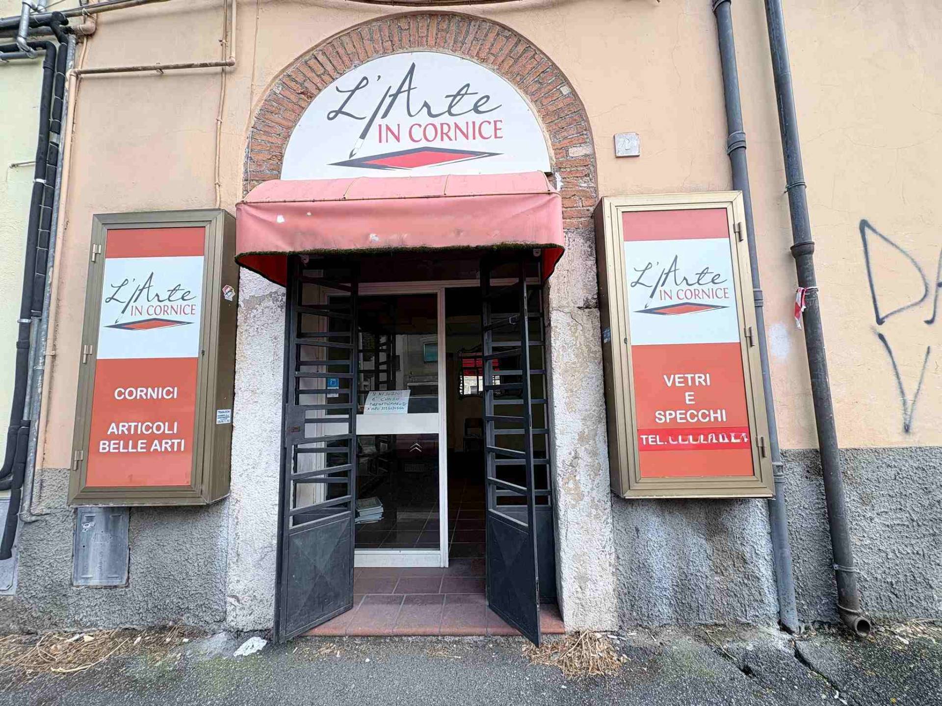 Locale commerciale in affitto a Monterotondo, Monterotondo Paese