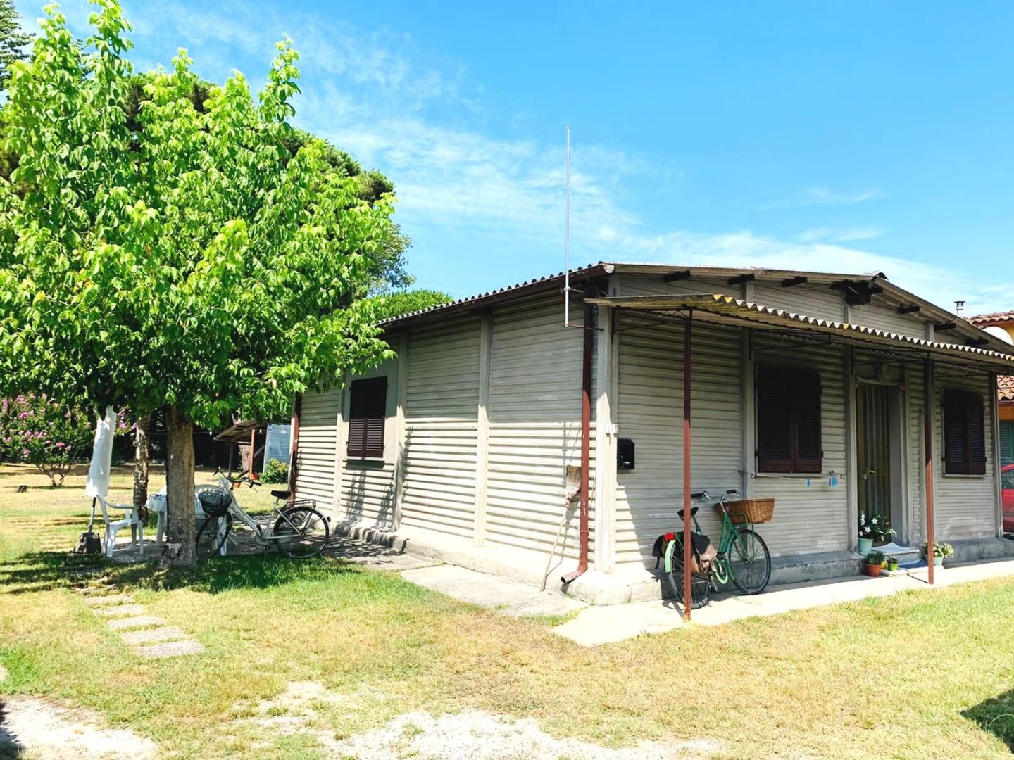 Casa indipendente con giardino, Massa poveromo