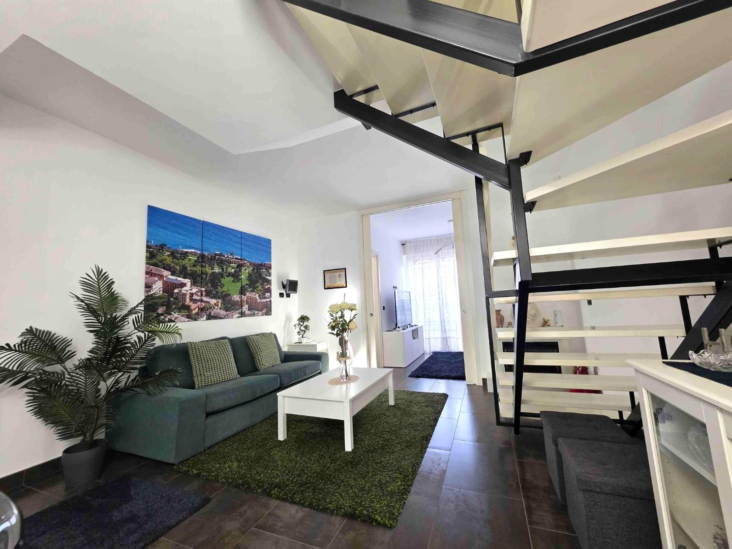 Casa indipendente con giardino, Montignoso cinquale