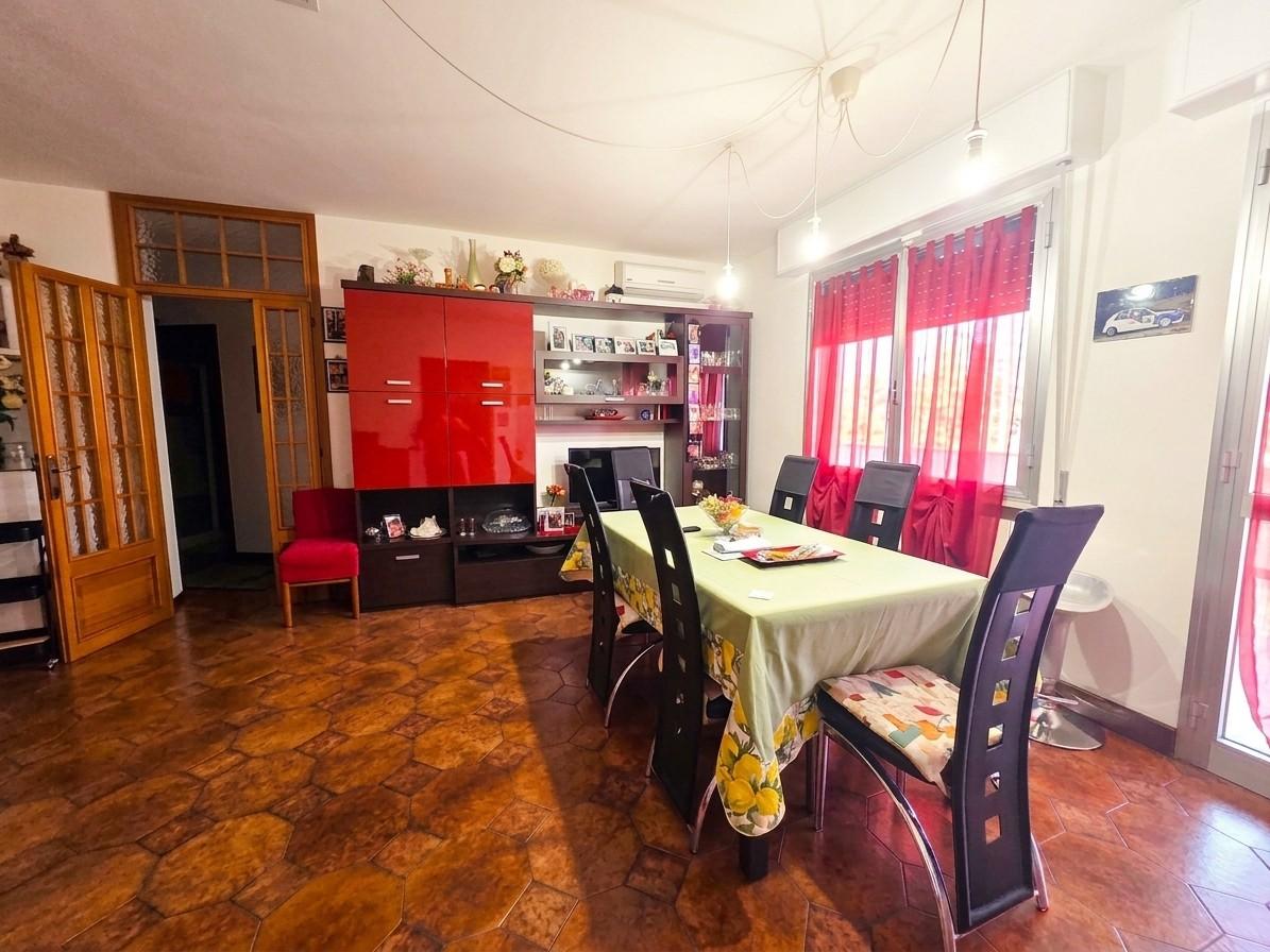 Quadrilocale con terrazzo, Massa turano