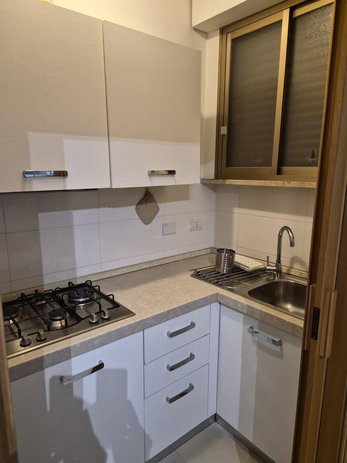 Quadrilocale con terrazzo, Massa marina di