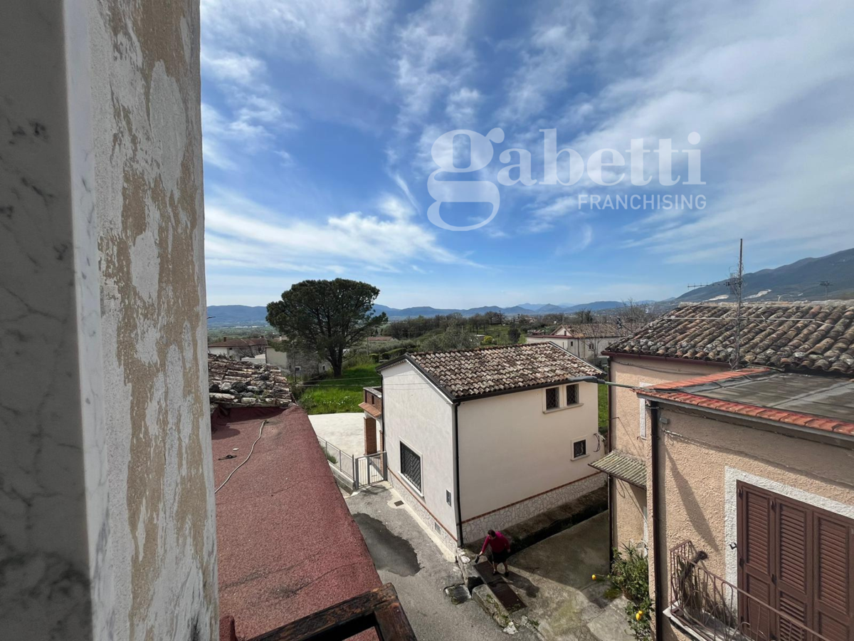 Casa indipendente con giardino a San Potito Sannitico