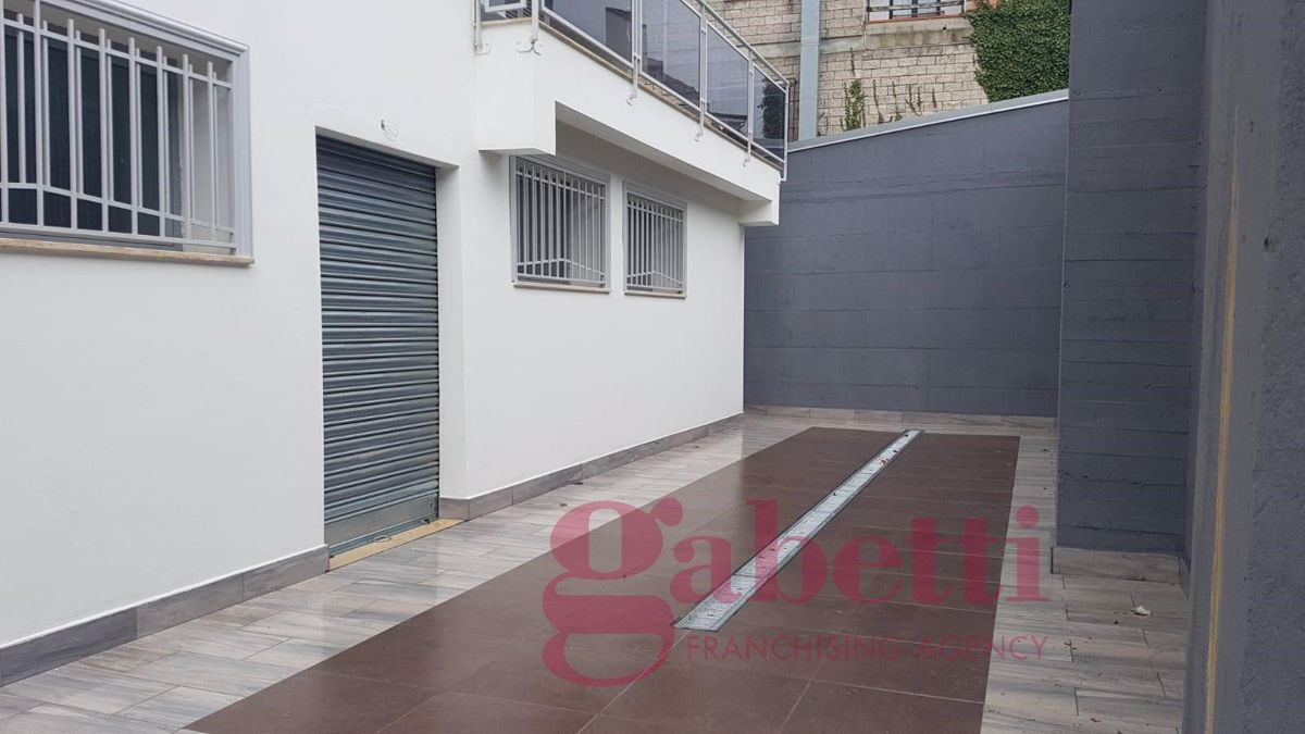 Negozio a basso consumo a Caiazzo