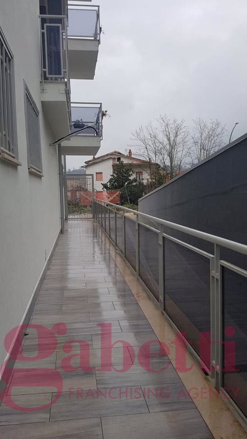 Negozio a basso consumo a Caiazzo