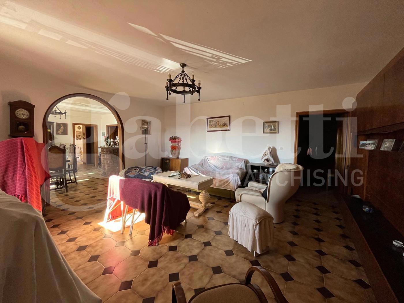 Casa indipendente con giardino a Gioia Sannitica