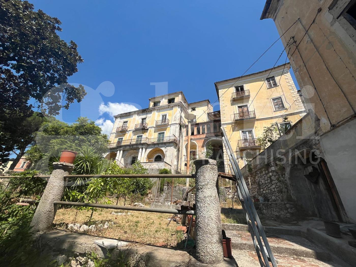 Stabile/Palazzo in vendita a Piedimonte Matese