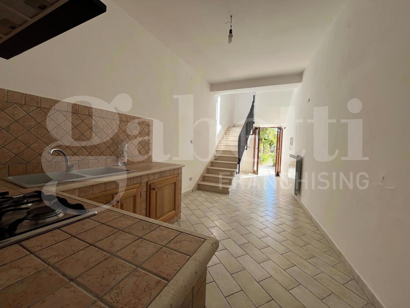 Casa indipendente arredata in affitto a San Potito Sannitico