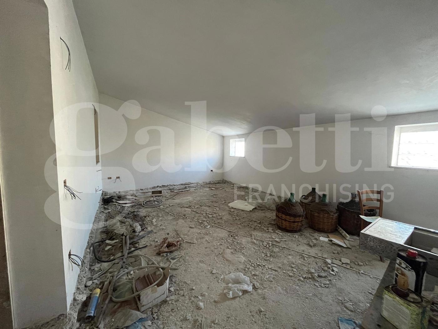 Casa indipendente con giardino a Gioia Sannitica