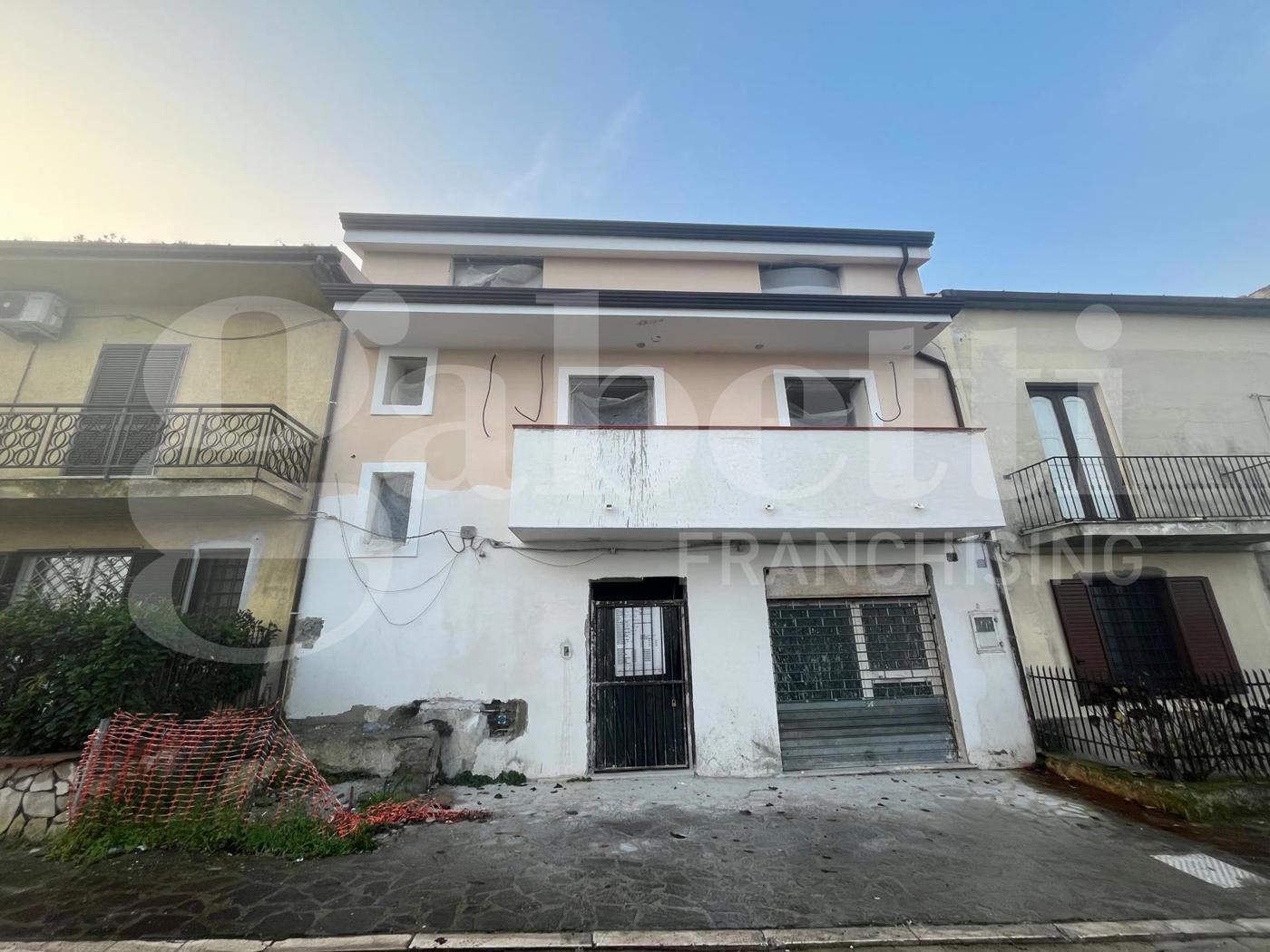 Casa indipendente ristrutturata a Dragoni