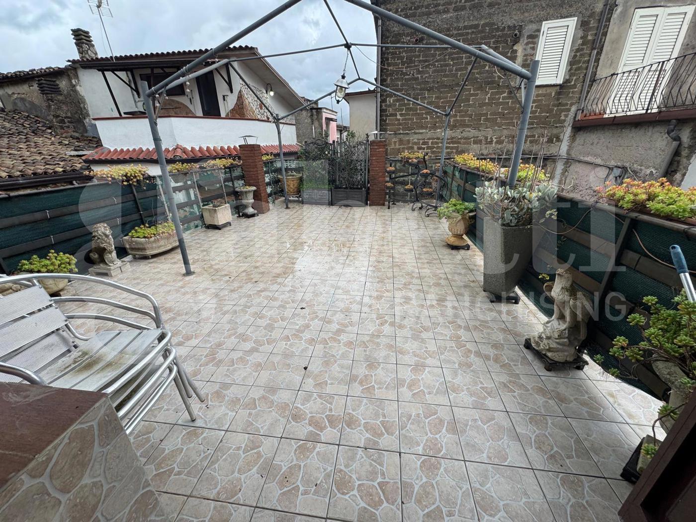 Casa indipendente in vendita a Pratella