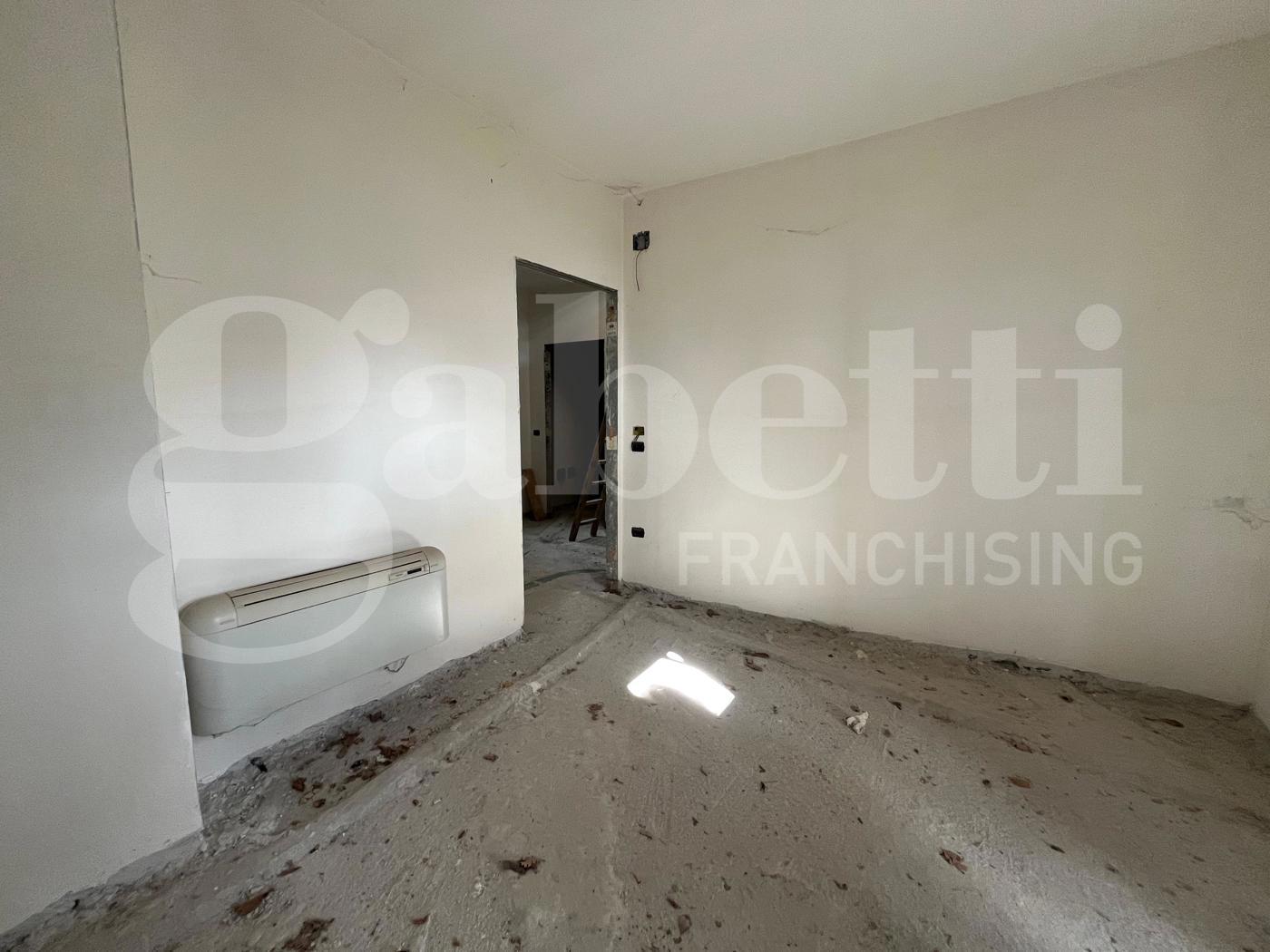 Casa indipendente con giardino a Gioia Sannitica