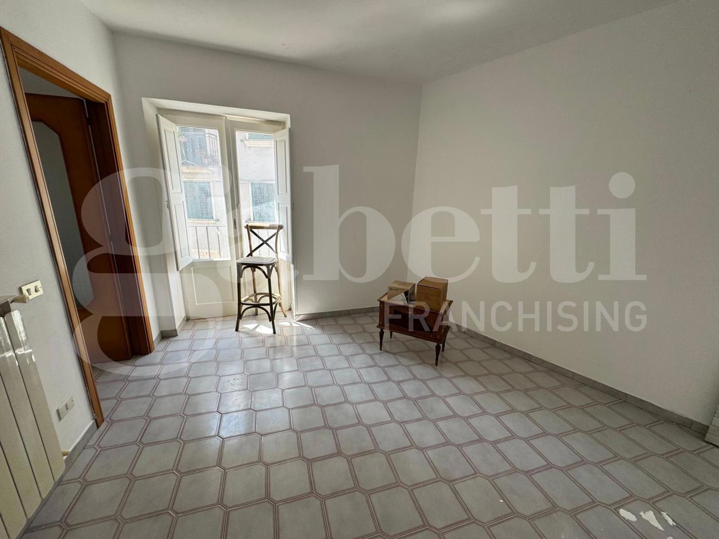 Stabile/Palazzo in vendita a Prata Sannita