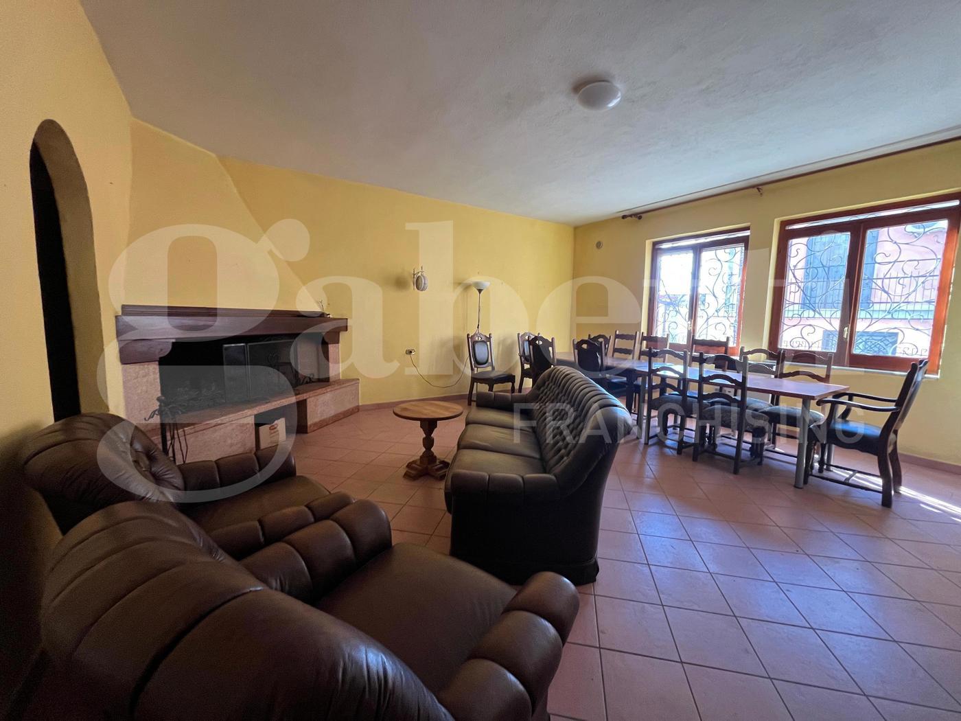 Casa indipendente con giardino a Gioia Sannitica