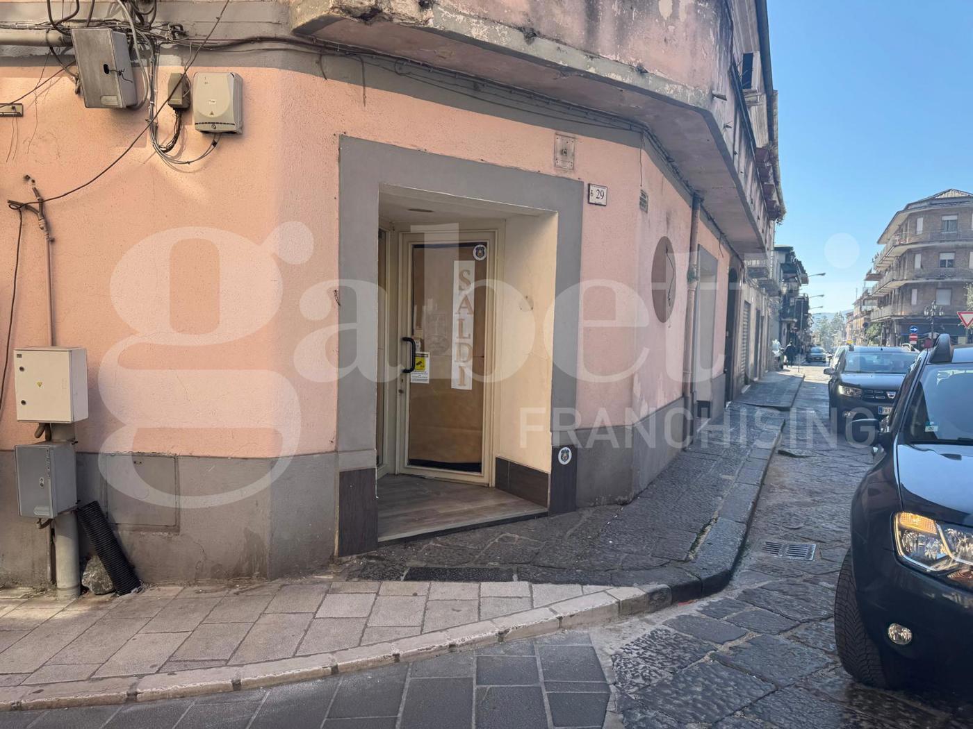 Negozio in affitto a Piedimonte Matese