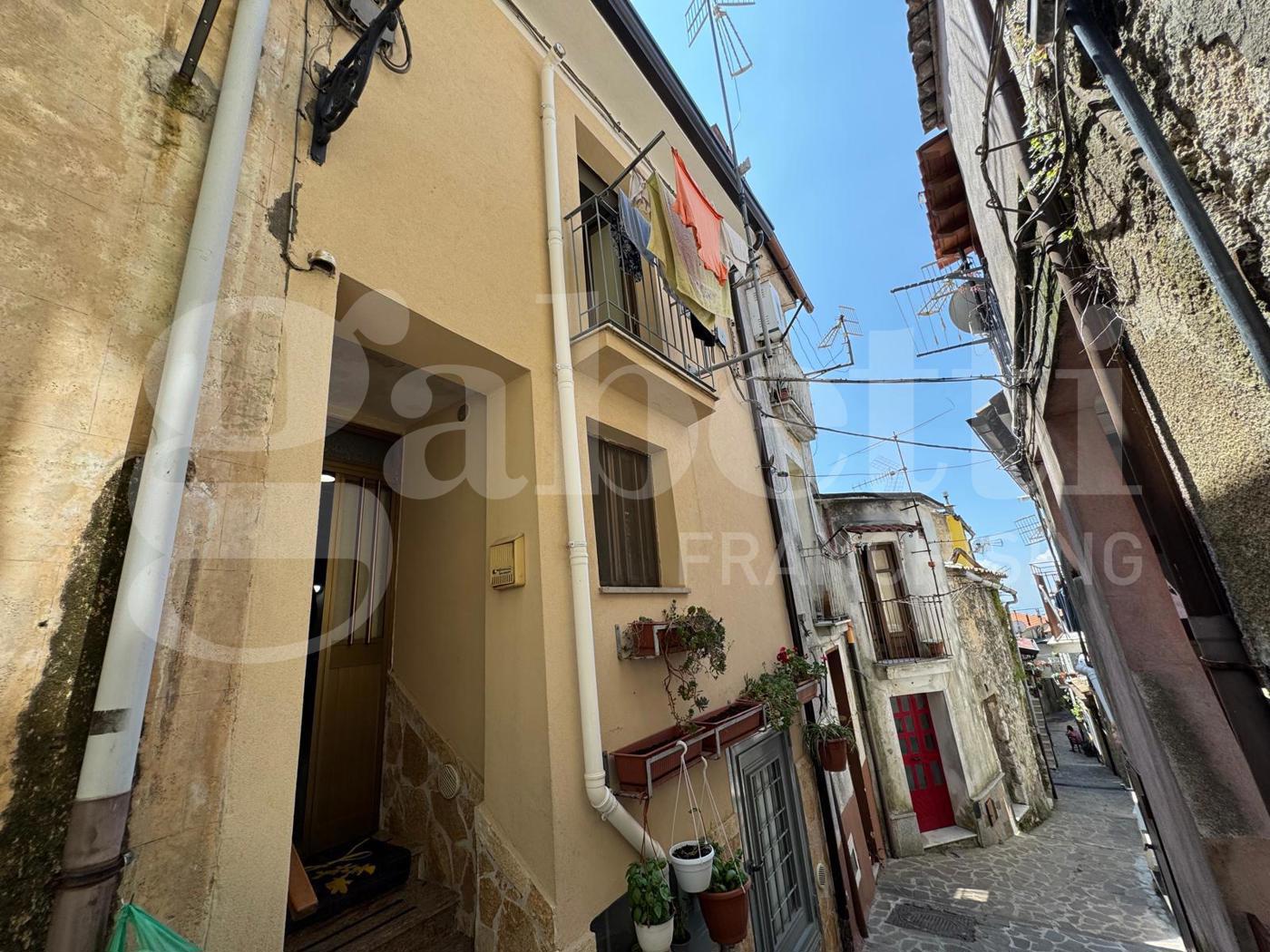 Casa indipendente ristrutturata a San Gregorio Matese
