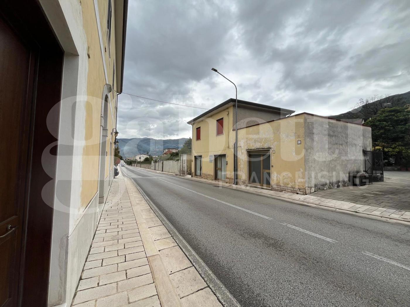 Casa indipendente in vendita a San Potito Sannitico