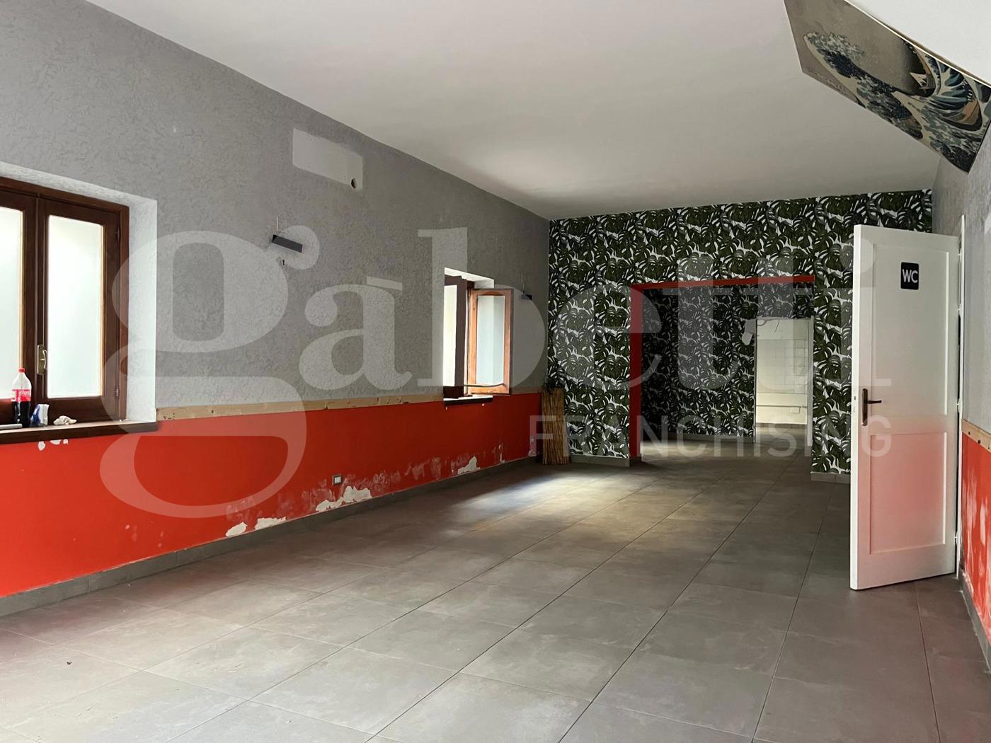 Negozio in affitto a Piedimonte Matese