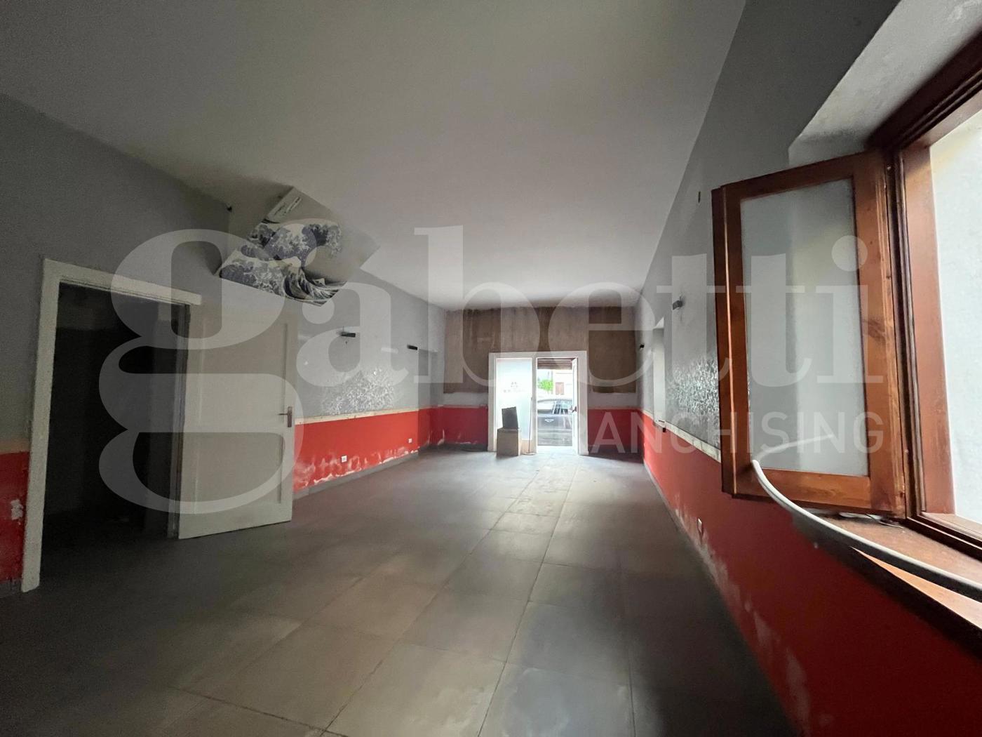 Negozio in affitto a Piedimonte Matese