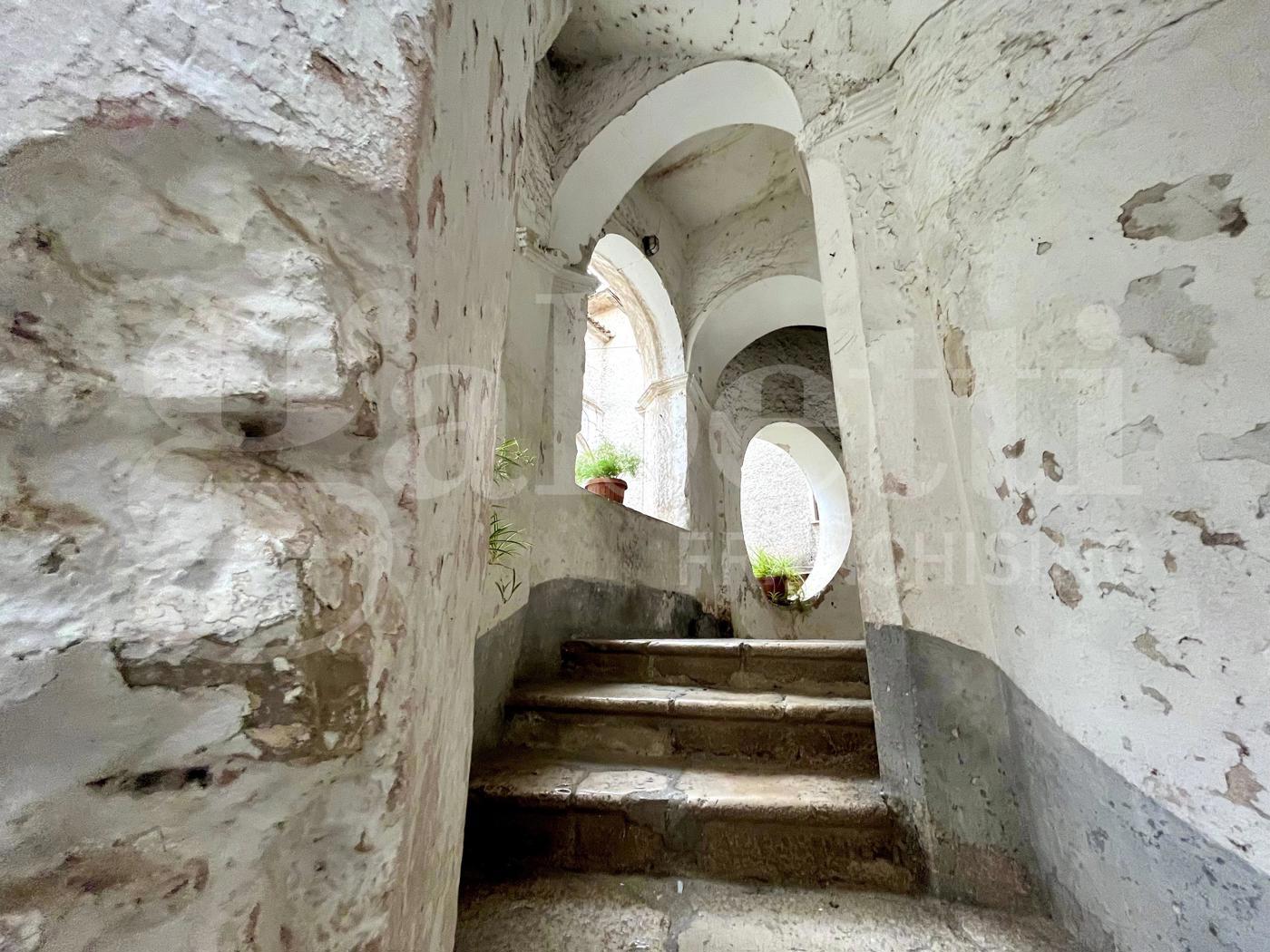 Bilocale da ristrutturare a Alife